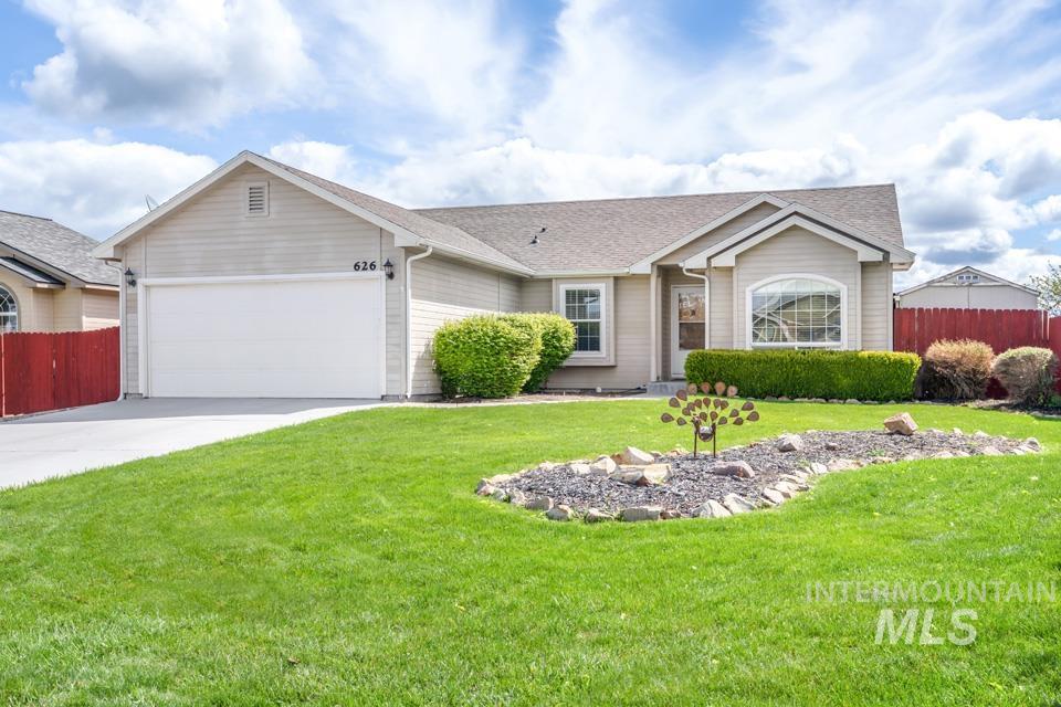 626 Colton St, New Plymouth, Idaho 83655, 3 Bedrooms, 2 Bathrooms, Residential For Sale, Price $370,000,MLS 98983459