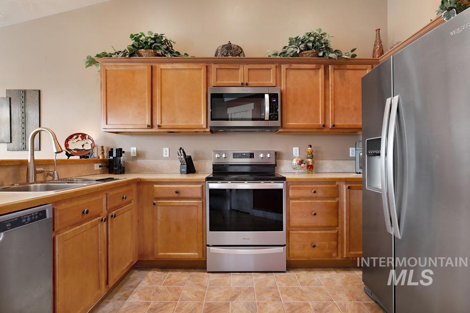 626 Colton St, New Plymouth, Idaho 83655, 3 Bedrooms, 2 Bathrooms, Residential For Sale, Price $370,000,MLS 98983459