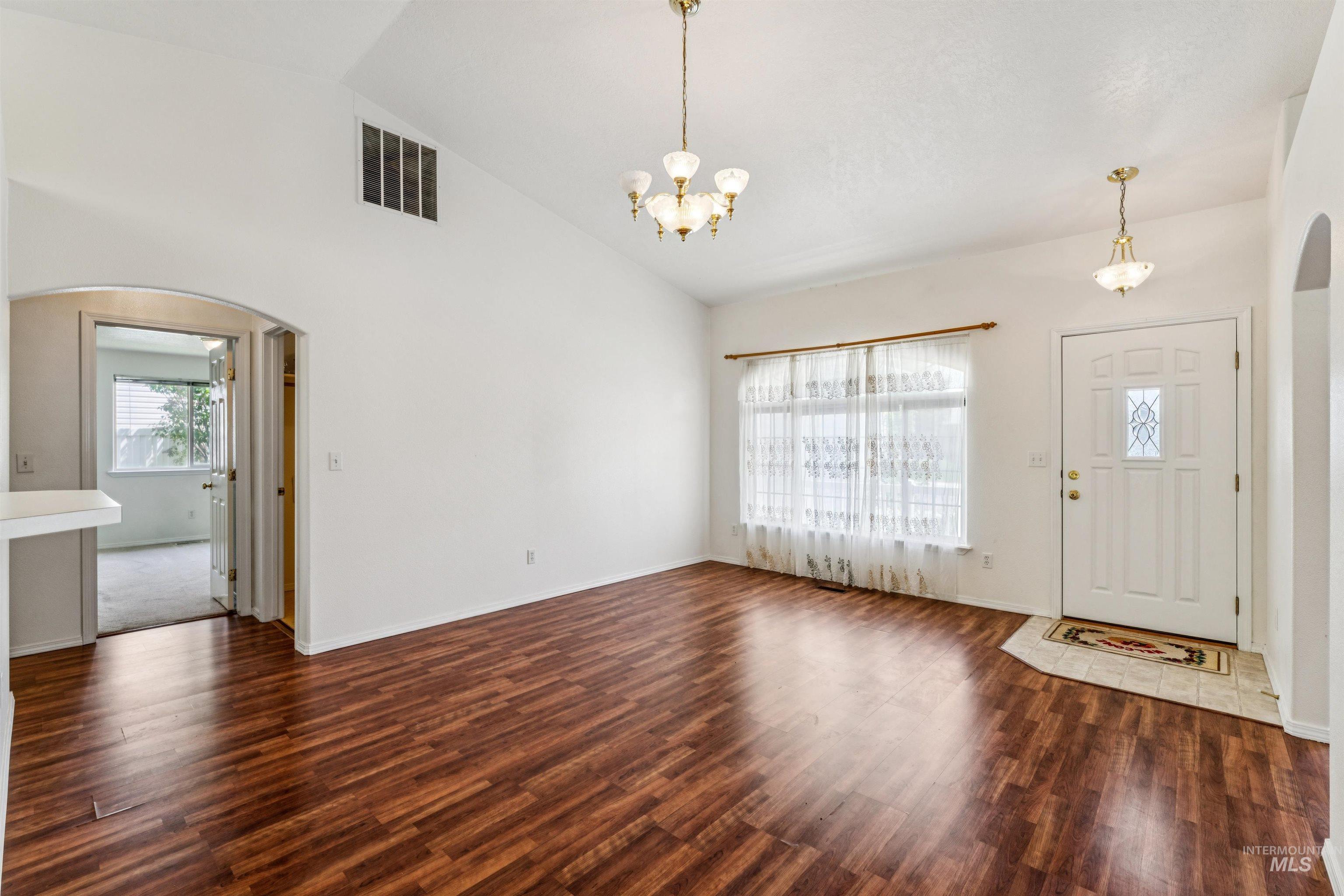 1196 W Karat Way, Kuna, Idaho 83634, 3 Bedrooms, 2 Bathrooms, Residential For Sale, Price $370,000,MLS 98983460