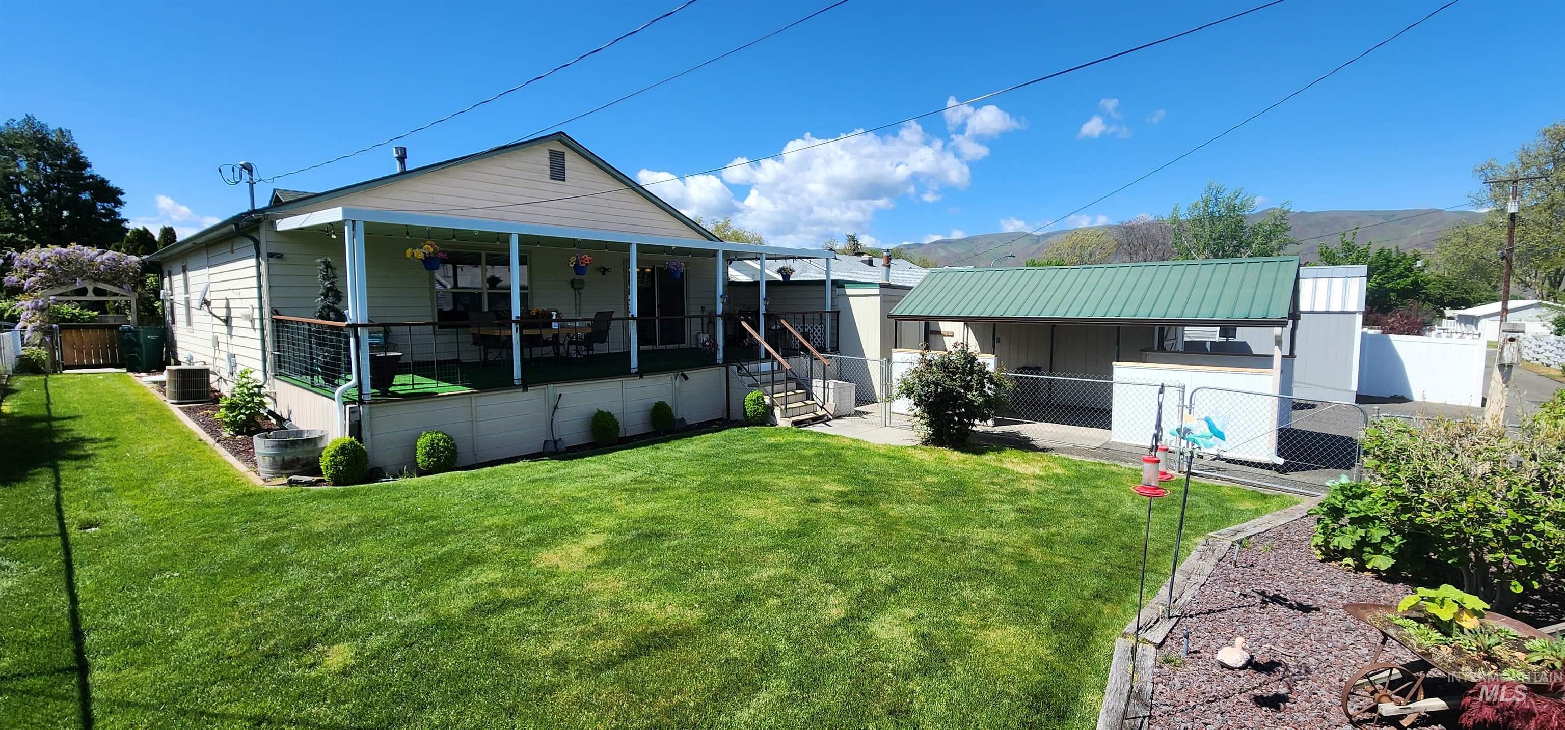 1311 4th Street, Clarkston, Washington 99403, 4 Bedrooms, 2 Bathrooms, Residential For Sale, Price $399,900,MLS 98983463