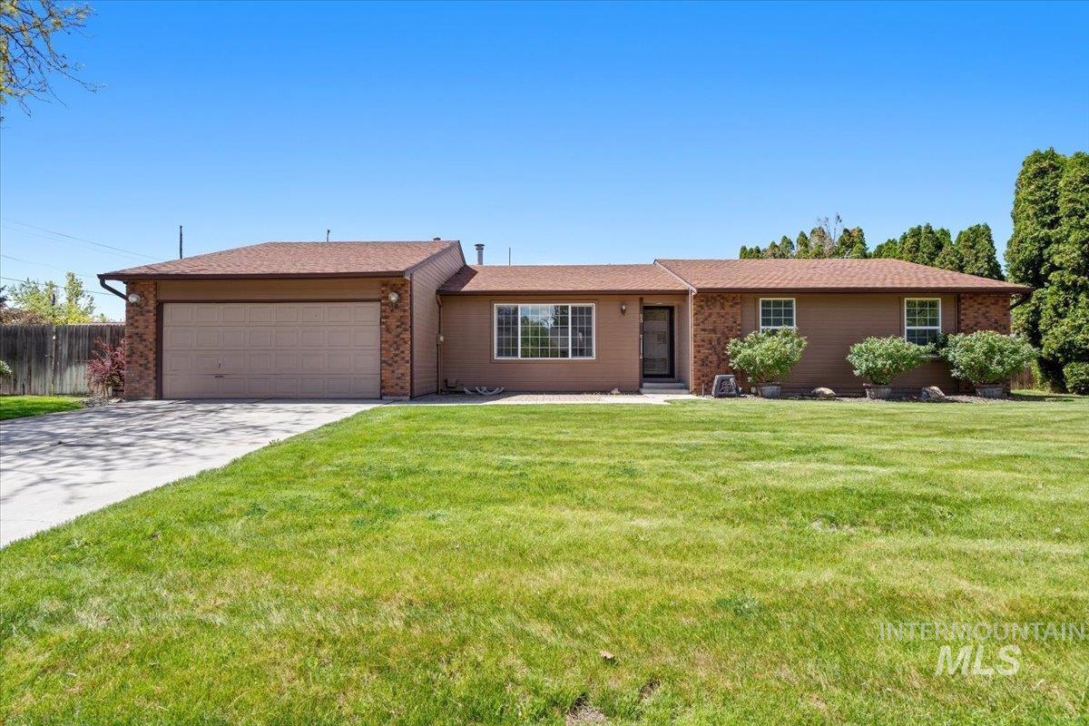 95 S Andrew St., Nampa, Idaho 83651-2462, 3 Bedrooms, 2 Bathrooms, Residential For Sale, Price $349,000,MLS 98983464