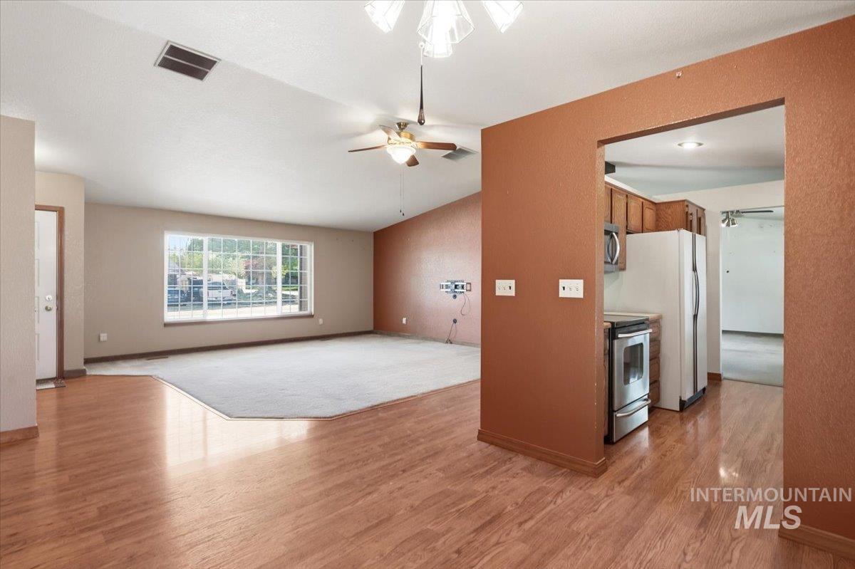 95 S Andrew St., Nampa, Idaho 83651-2462, 3 Bedrooms, 2 Bathrooms, Residential For Sale, Price $349,000,MLS 98983464