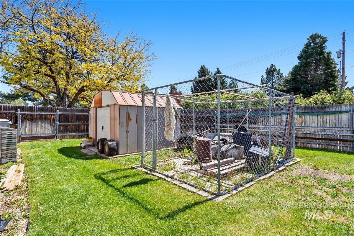 95 S Andrew St., Nampa, Idaho 83651-2462, 3 Bedrooms, 2 Bathrooms, Residential For Sale, Price $349,000,MLS 98983464