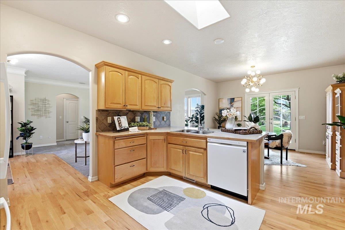 620 E Sable Ridge Dr, Kuna, Idaho 83634, 3 Bedrooms, 2 Bathrooms, Residential For Sale, Price $459,900,MLS 98983465