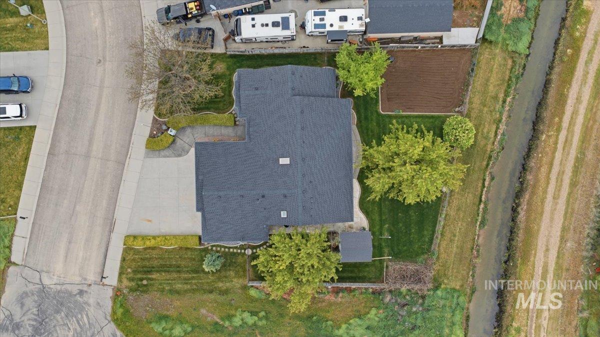 620 E Sable Ridge Dr, Kuna, Idaho 83634, 3 Bedrooms, 2 Bathrooms, Residential For Sale, Price $459,900,MLS 98983465