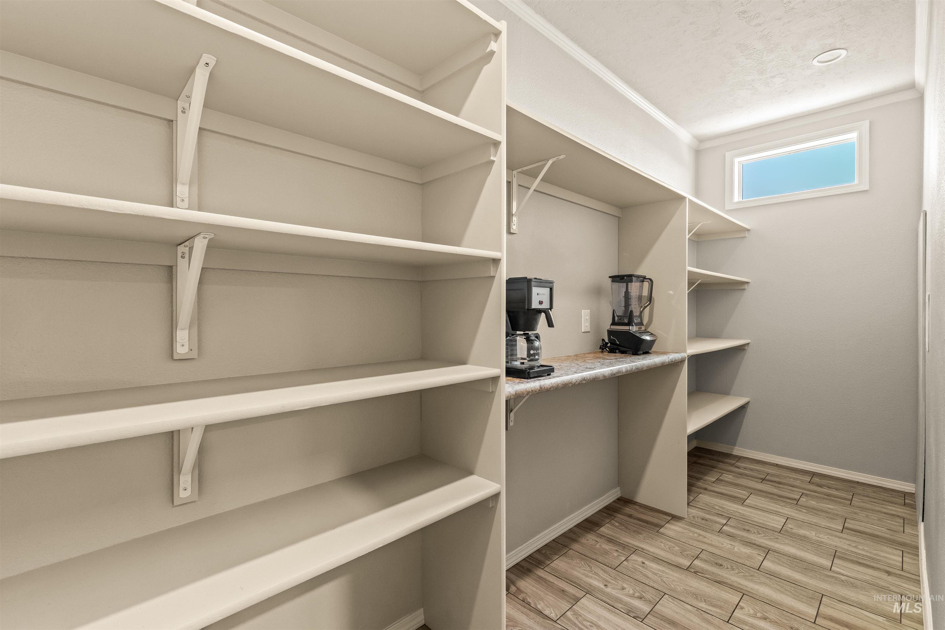 1555 Amity Lane, Clarkston, Washington 99403, 3 Bedrooms, 2 Bathrooms, Residential For Sale, Price $699,000, 98983466