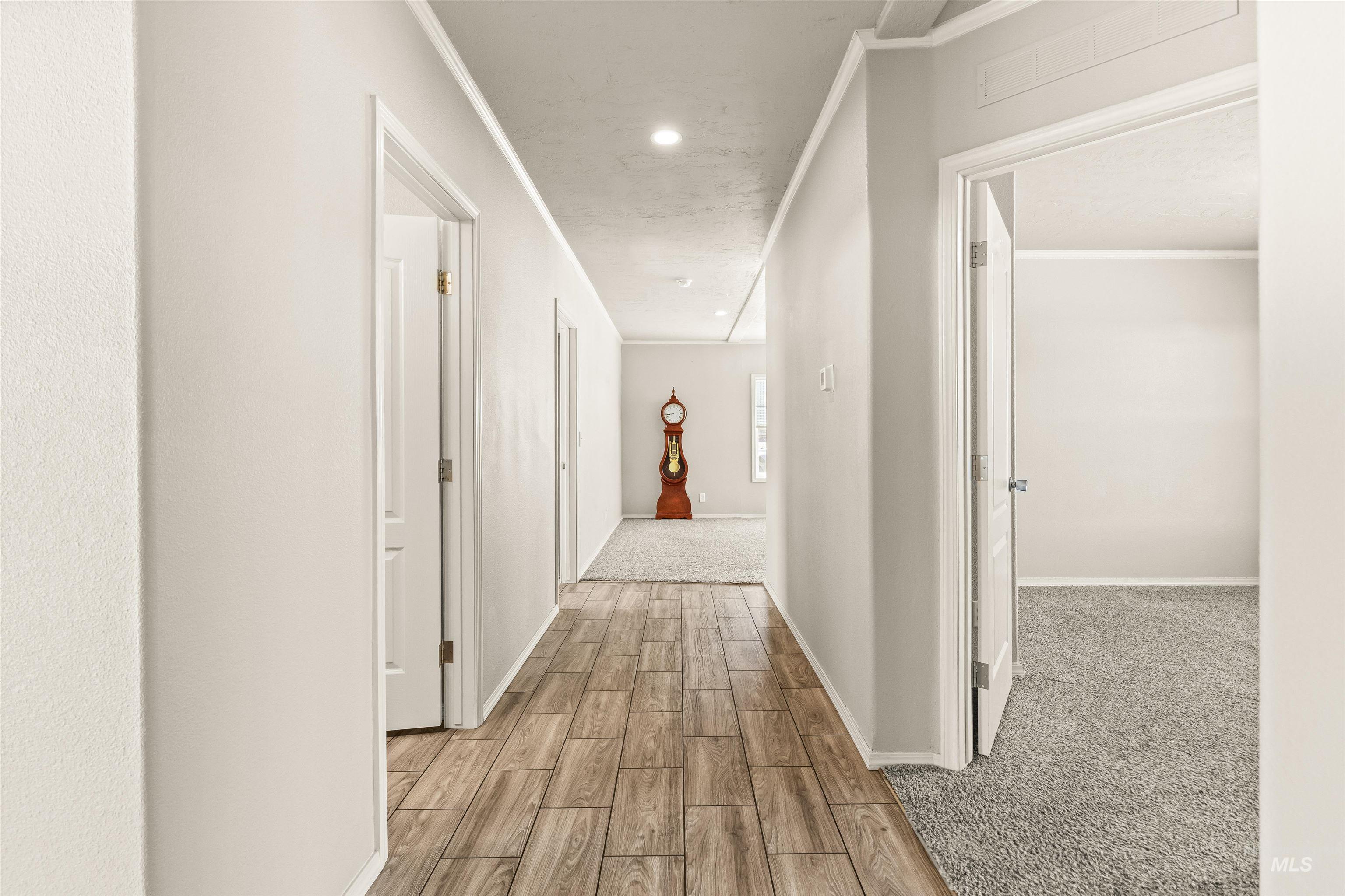 1555 Amity Lane, Clarkston, Washington 99403, 3 Bedrooms, 2 Bathrooms, Residential For Sale, Price $699,000, 98983466