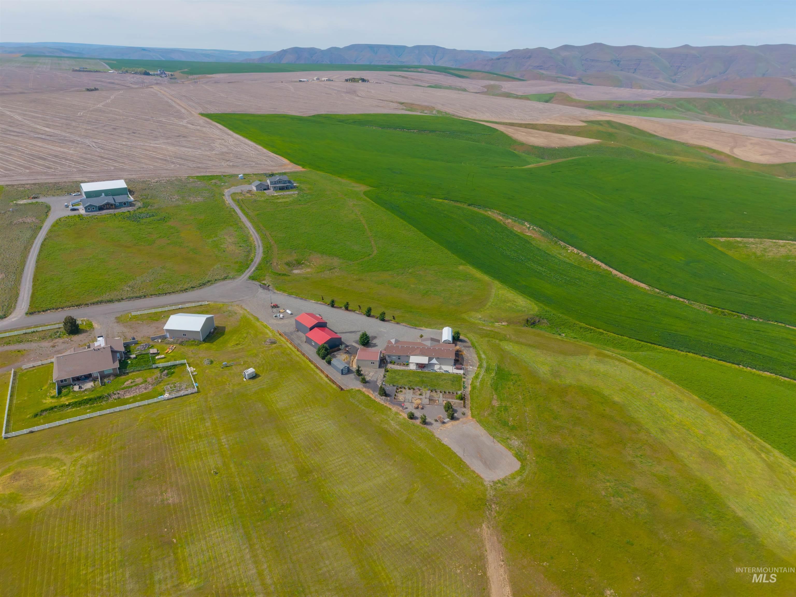 1555 Amity Lane, Clarkston, Washington 99403, 3 Bedrooms, 2 Bathrooms, Residential For Sale, Price $699,000, 98983466