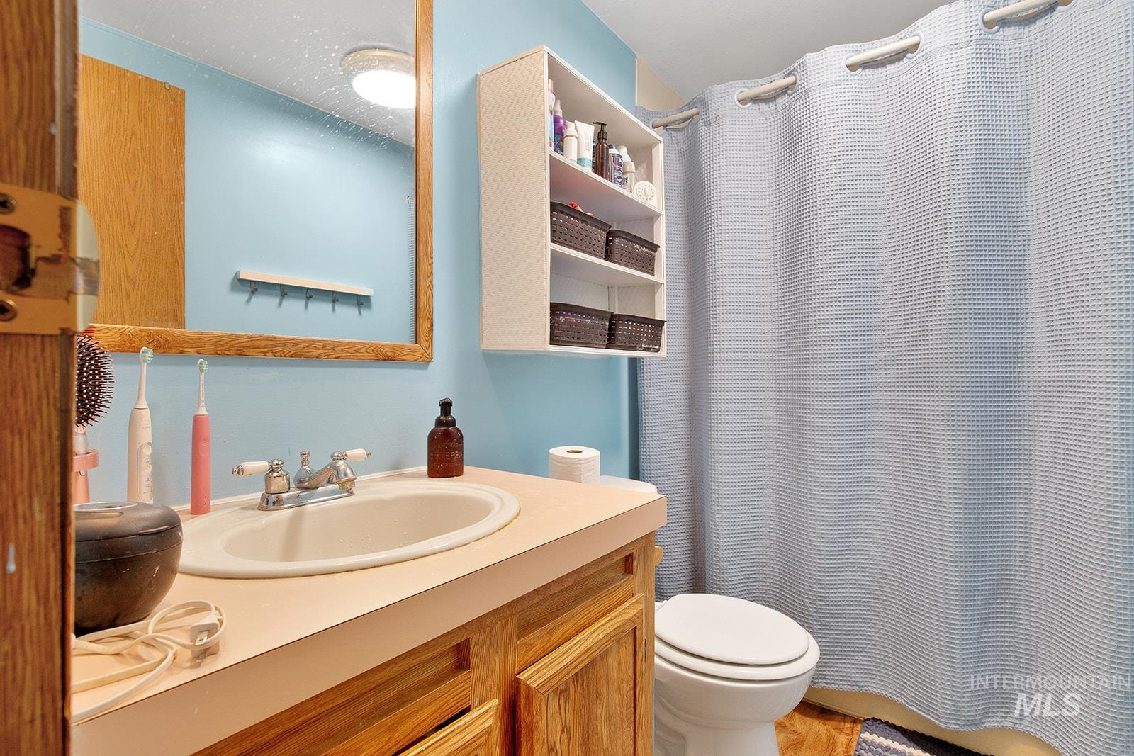 711 W Polk St, Kimberly, Idaho 83301, 3 Bedrooms, 2 Bathrooms, Residential For Sale, Price $290,000,MLS 98983467