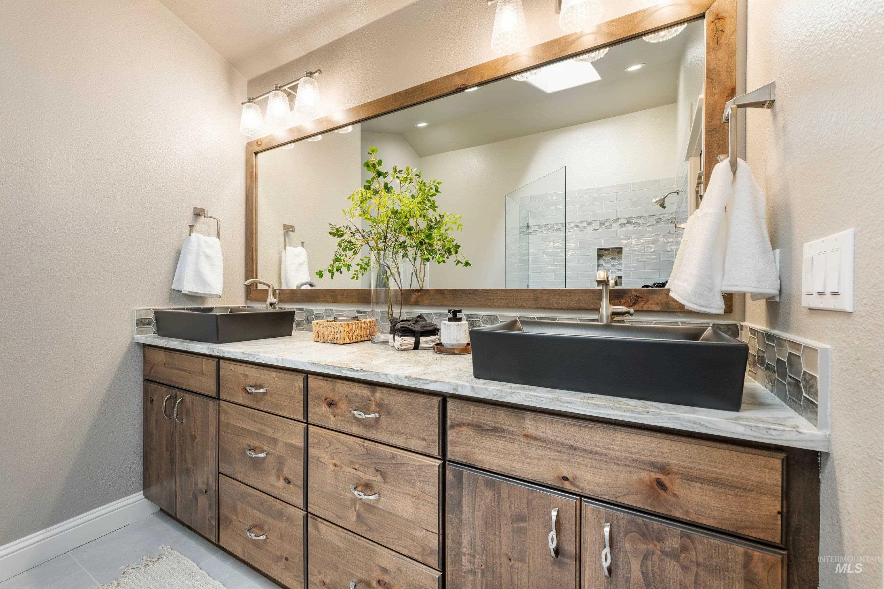 7509 W Hathaway Ln, Garden City, Idaho 83714, 3 Bedrooms, 2.5 Bathrooms, Residential For Sale, Price $689,900,MLS 98983470