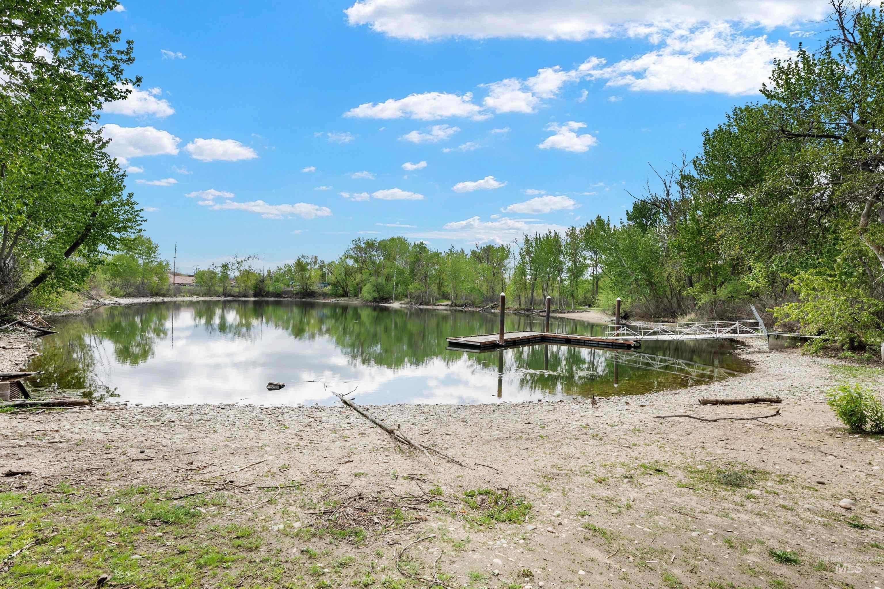 7509 W Hathaway Ln, Garden City, Idaho 83714, 3 Bedrooms, 2.5 Bathrooms, Residential For Sale, Price $689,900,MLS 98983470