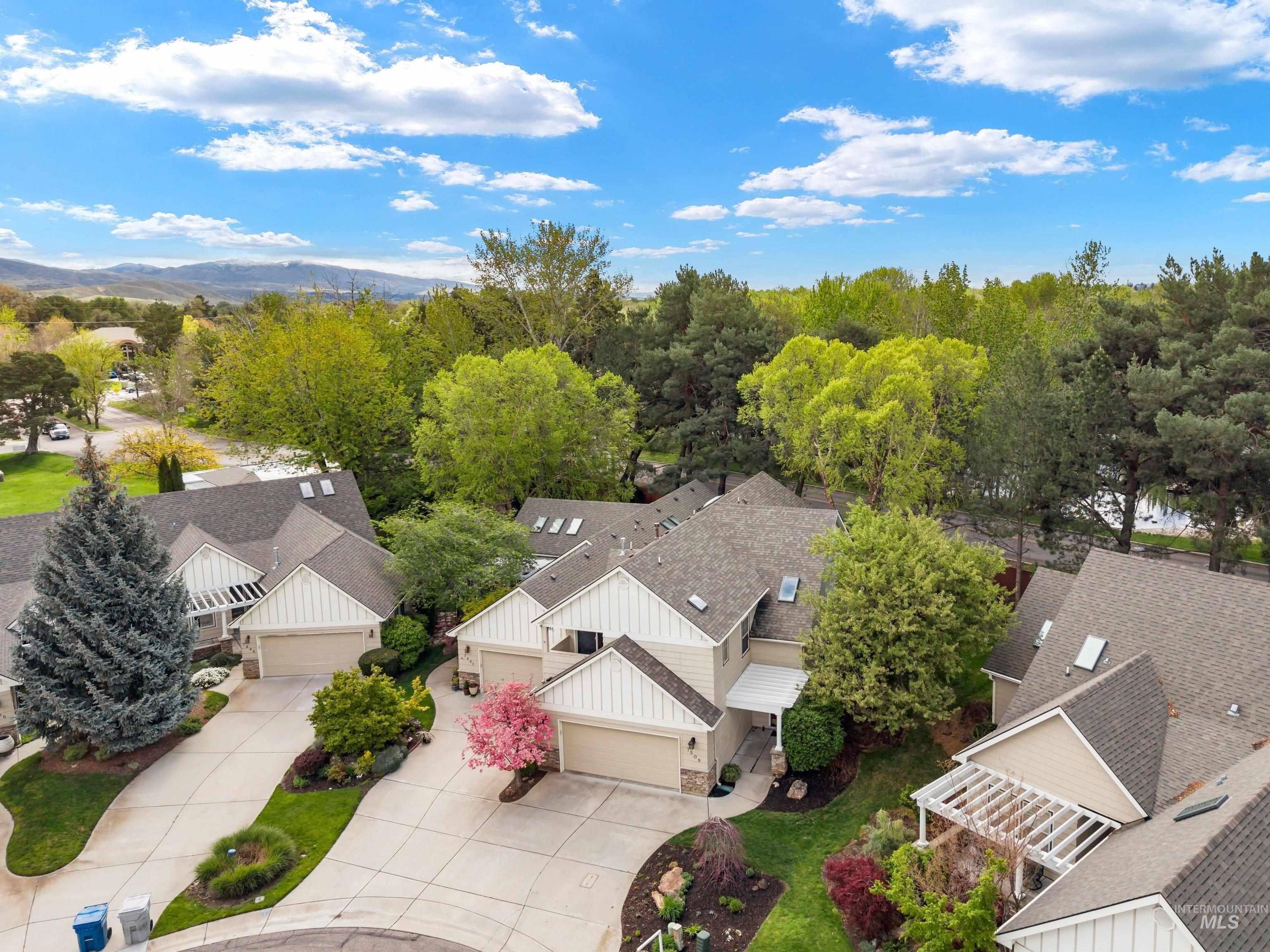 7509 W Hathaway Ln, Garden City, Idaho 83714, 3 Bedrooms, 2.5 Bathrooms, Residential For Sale, Price $689,900,MLS 98983470