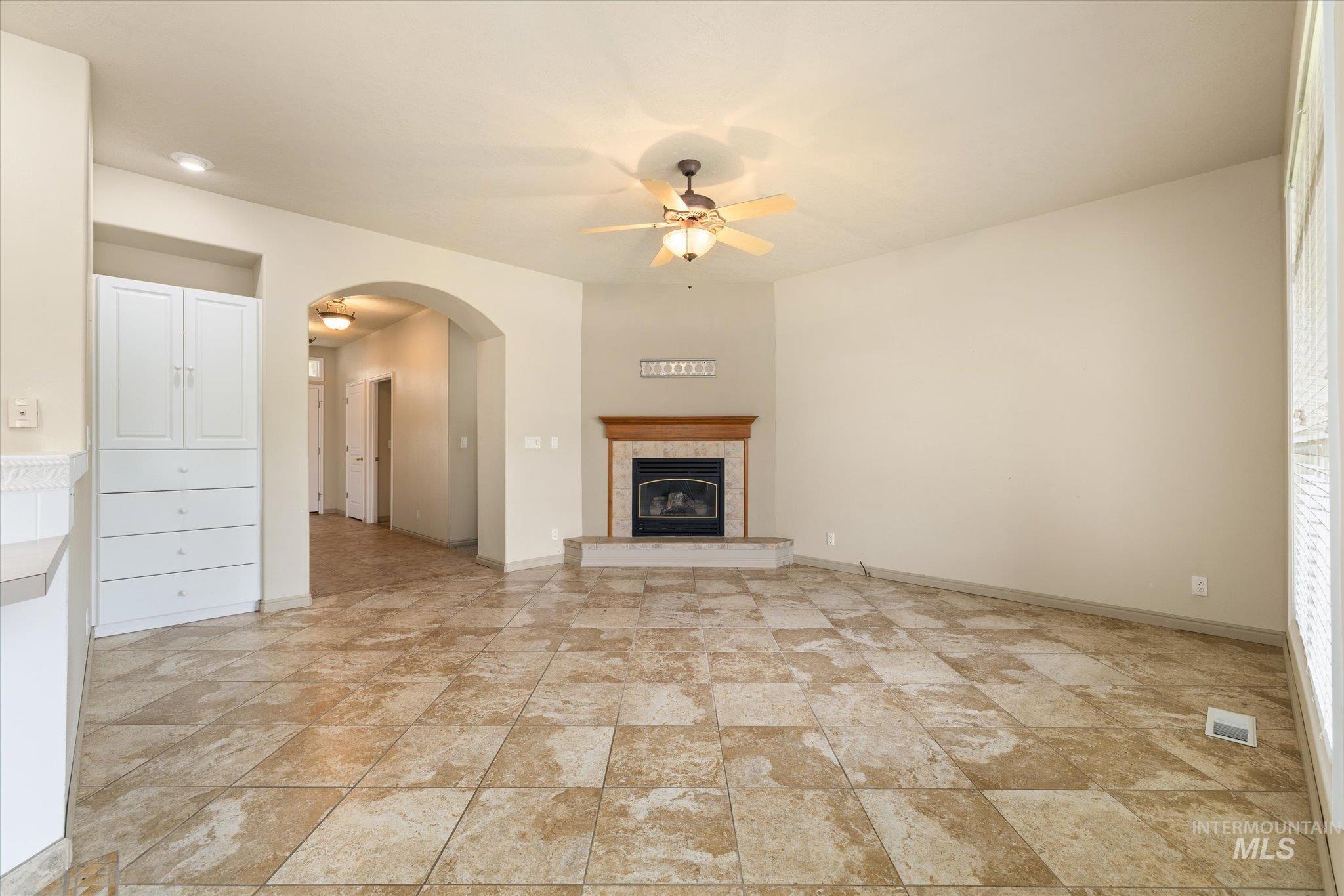 3991 N Kessinger Ln, Boise, Idaho 83703, 3 Bedrooms, 2.5 Bathrooms, Residential For Sale, Price $699,000, 98983471