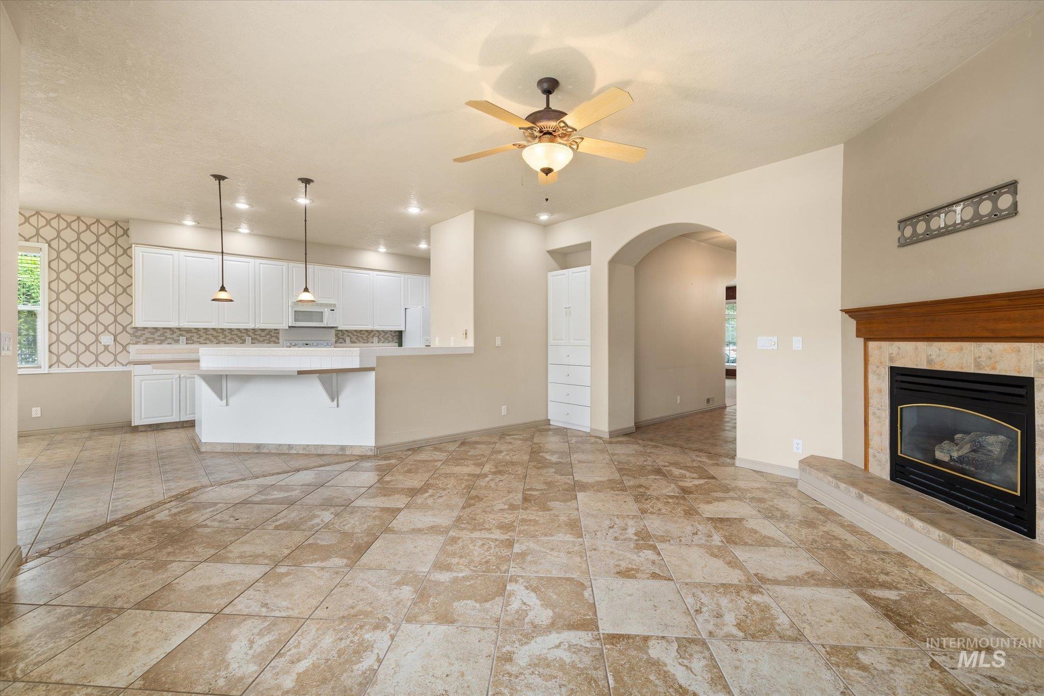 3991 N Kessinger Ln, Boise, Idaho 83703, 3 Bedrooms, 2.5 Bathrooms, Residential For Sale, Price $699,000, 98983471