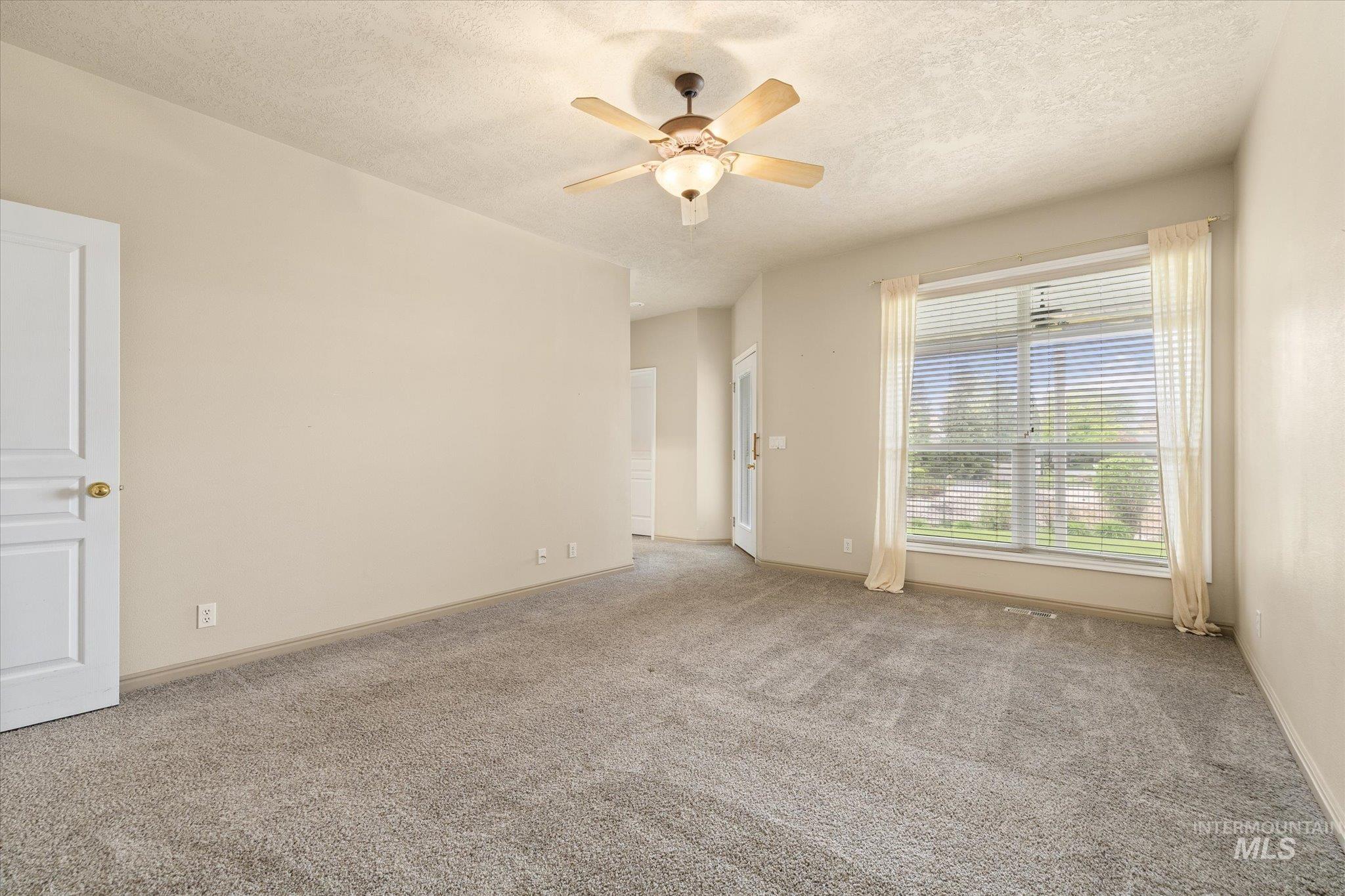3991 N Kessinger Ln, Boise, Idaho 83703, 3 Bedrooms, 2.5 Bathrooms, Residential For Sale, Price $669,000,MLS 98983471