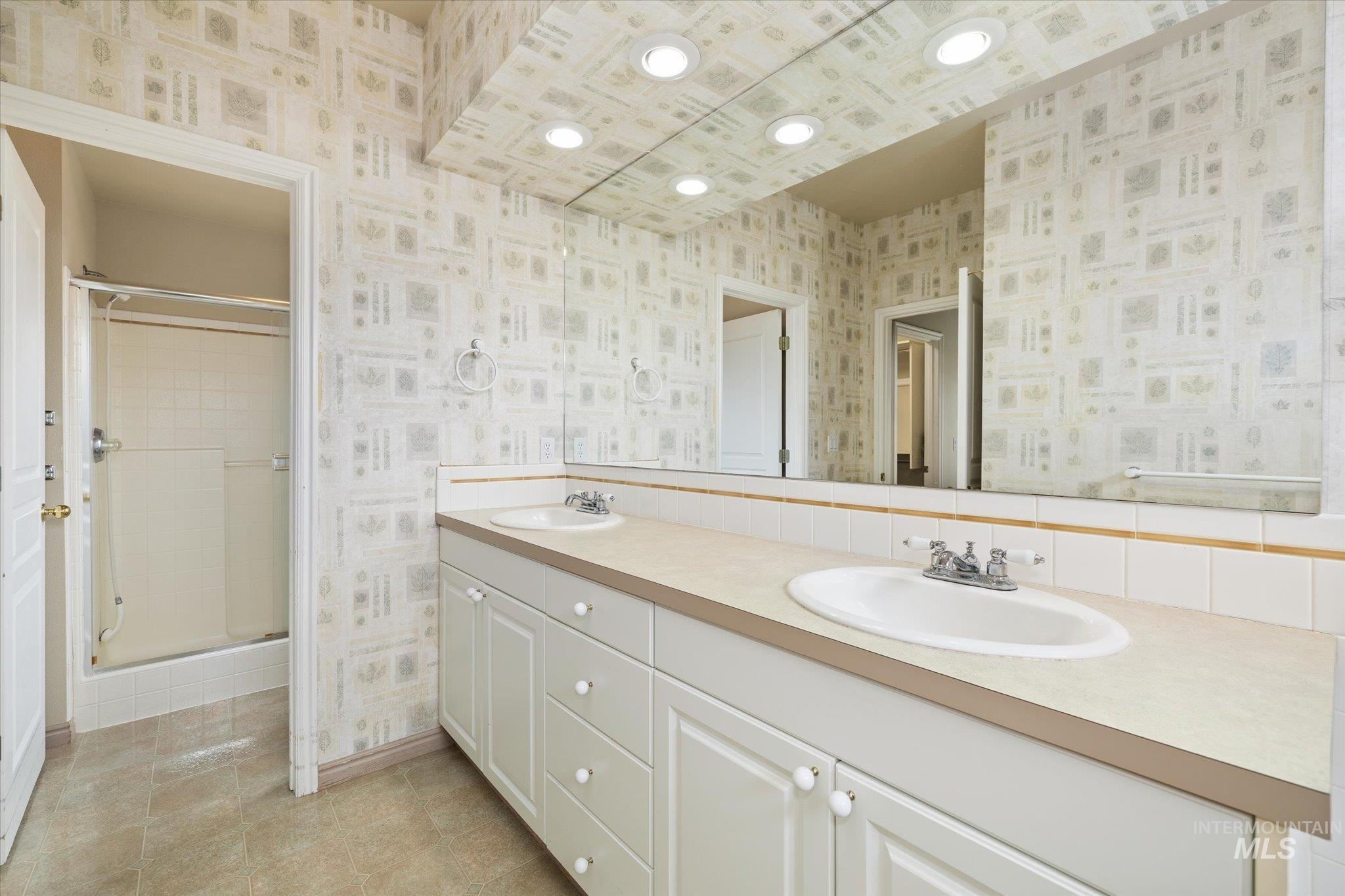 3991 N Kessinger Ln, Boise, Idaho 83703, 3 Bedrooms, 2.5 Bathrooms, Residential For Sale, Price $699,000, 98983471