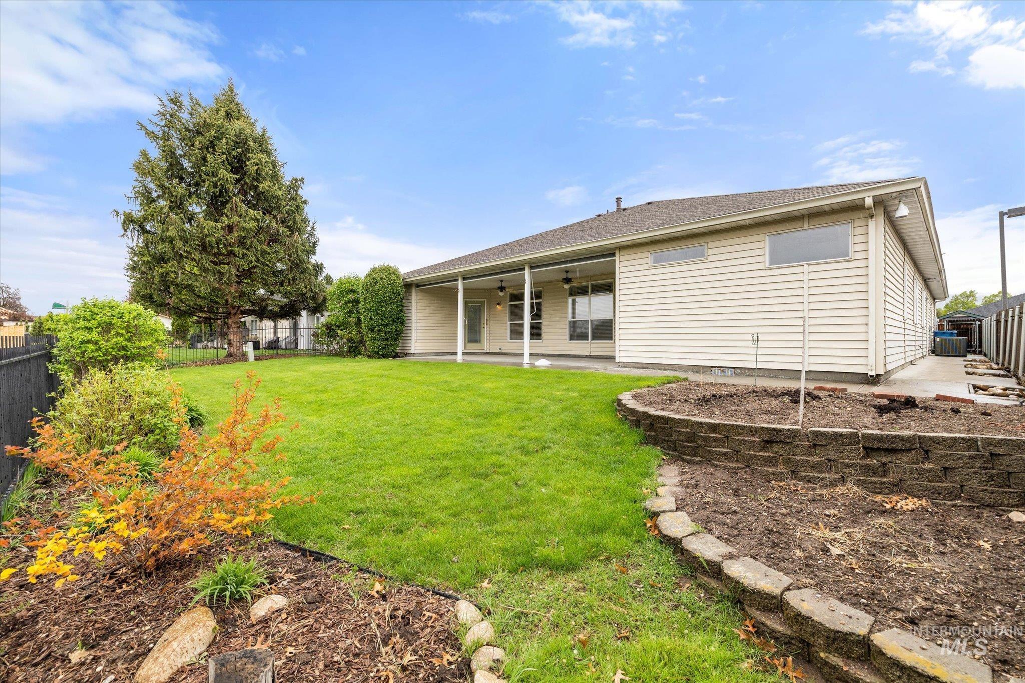 3991 N Kessinger Ln, Boise, Idaho 83703, 3 Bedrooms, 2.5 Bathrooms, Residential For Sale, Price $699,000, 98983471