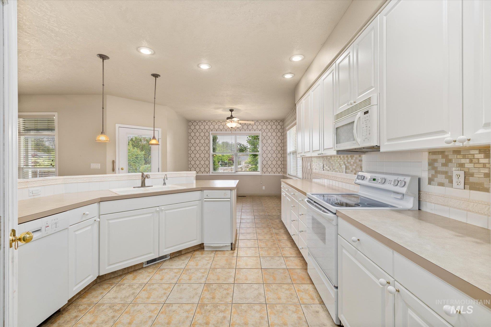 3991 N Kessinger Ln, Boise, Idaho 83703, 3 Bedrooms, 2.5 Bathrooms, Residential For Sale, Price $699,000, 98983471