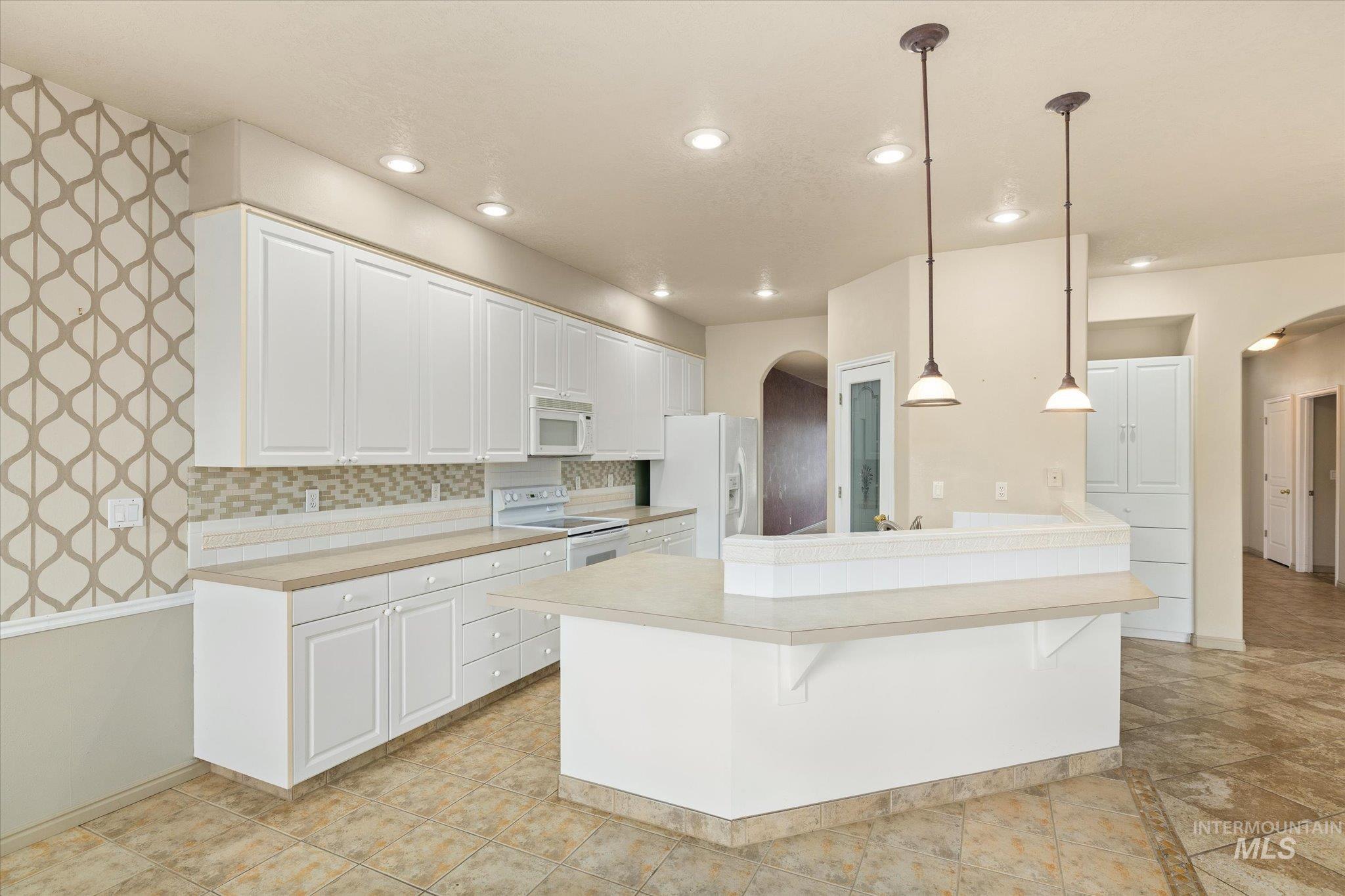 3991 N Kessinger Ln, Boise, Idaho 83703, 3 Bedrooms, 2.5 Bathrooms, Residential For Sale, Price $699,000, 98983471