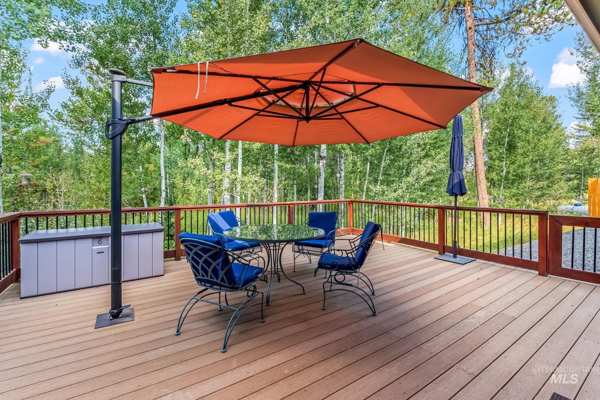 22 Windsong Place, Donnelly, Idaho 83615-0000, 3 Bedrooms, 2 Bathrooms, Residential For Sale, Price $798,900, 98983472