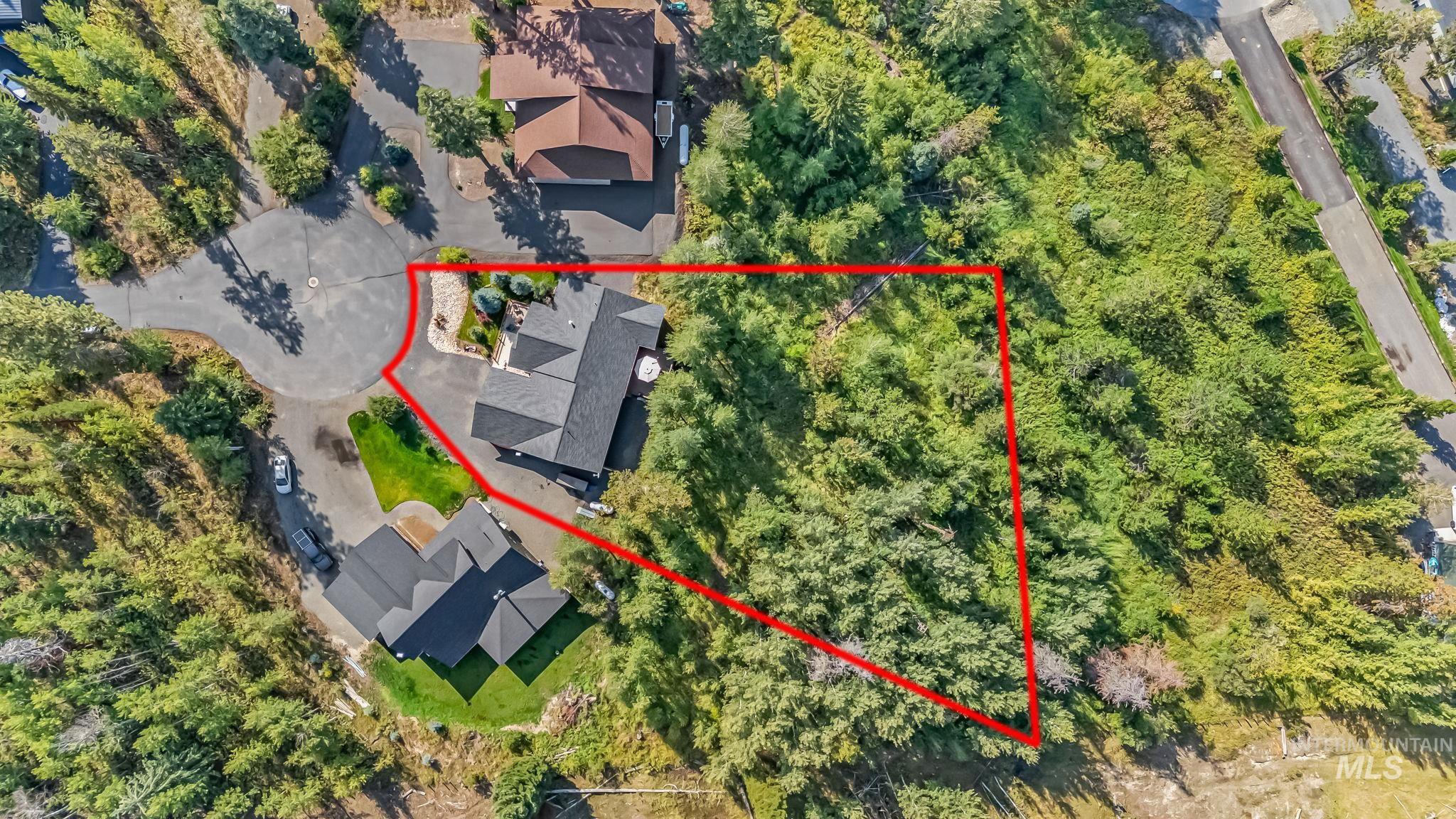 22 Windsong Place, Donnelly, Idaho 83615-0000, 3 Bedrooms, 2 Bathrooms, Residential For Sale, Price $798,900, 98983472