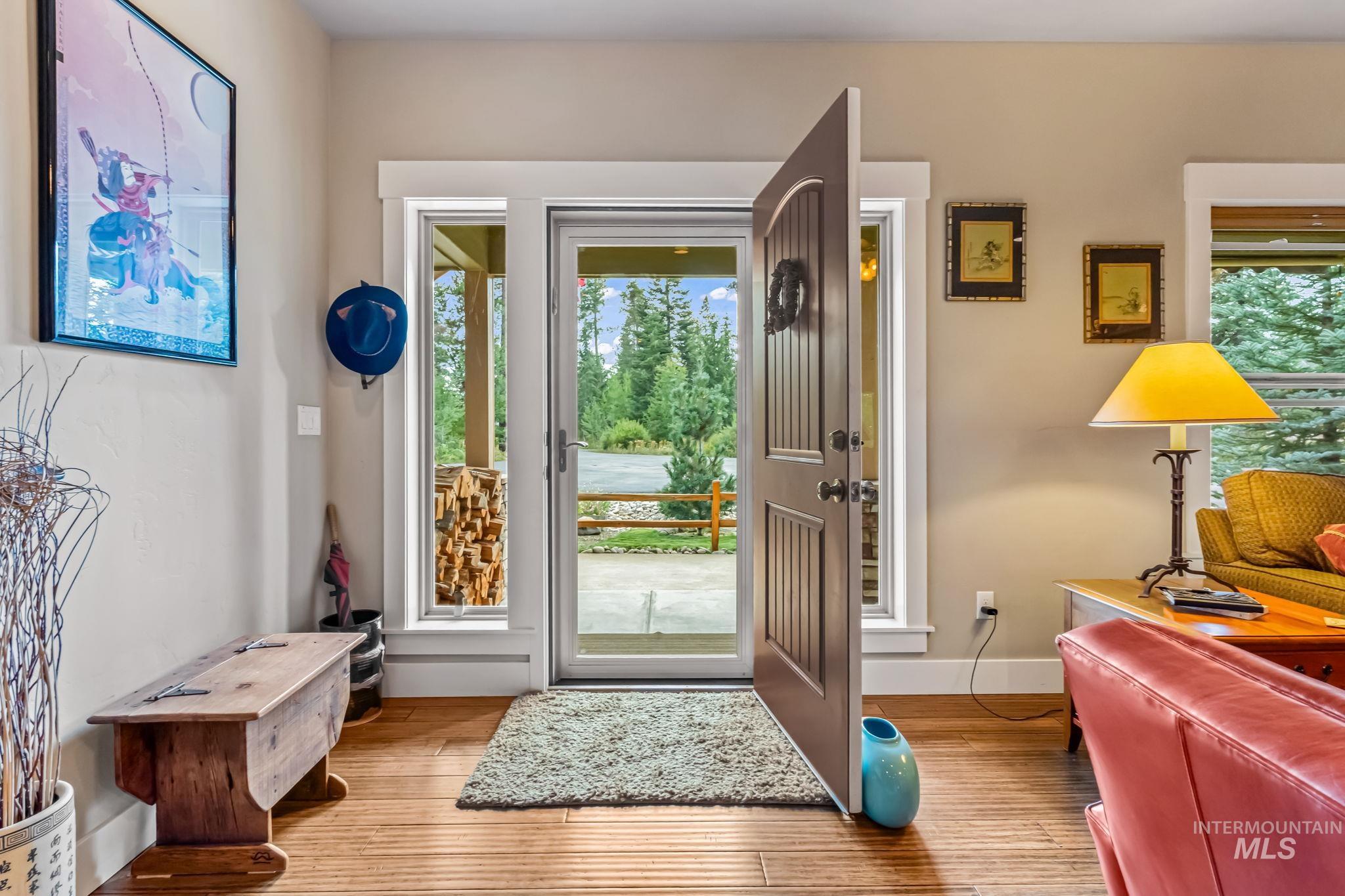 22 Windsong Place, Donnelly, Idaho 83615-0000, 3 Bedrooms, 2 Bathrooms, Residential For Sale, Price $798,900, 98983472