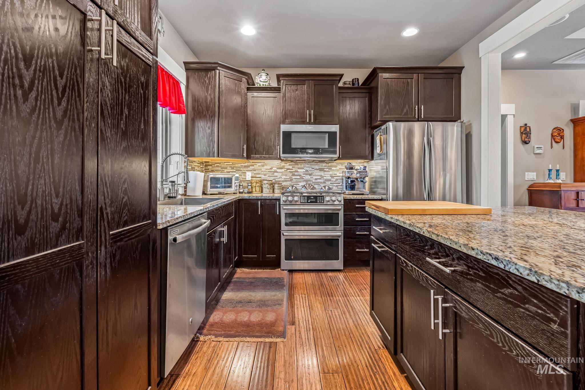 22 Windsong Place, Donnelly, Idaho 83615-0000, 3 Bedrooms, 2 Bathrooms, Residential For Sale, Price $798,900, 98983472