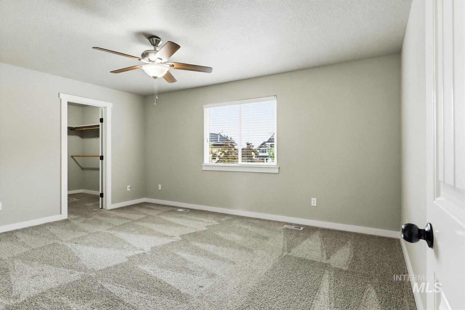 6232 N Silver Elm Way, Meridian, Idaho 83646, 4 Bedrooms, 2.5 Bathrooms, Residential For Sale, Price $485,000,MLS 98983474