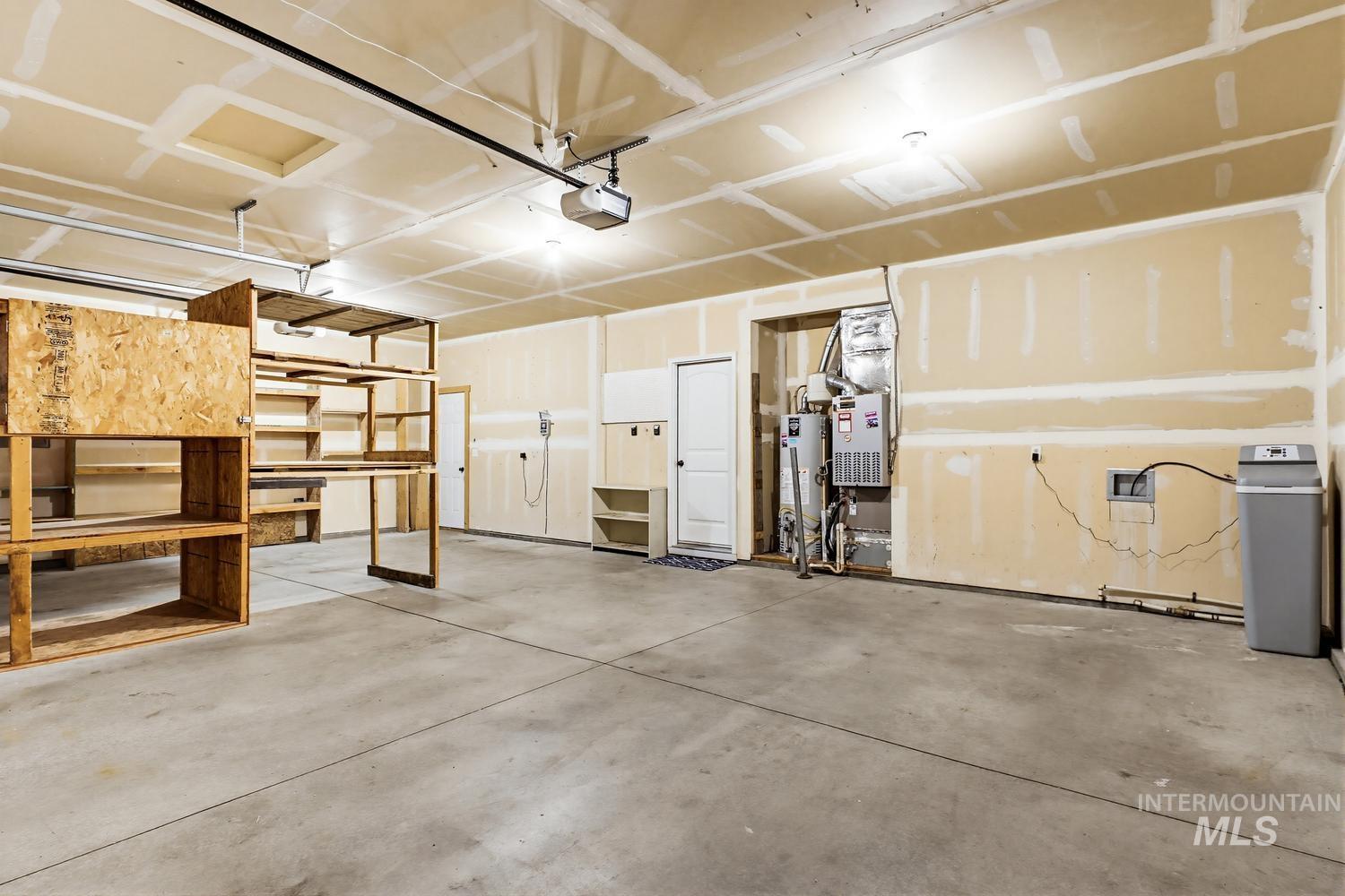 6232 N Silver Elm Way, Meridian, Idaho 83646, 4 Bedrooms, 2.5 Bathrooms, Residential For Sale, Price $485,000,MLS 98983474