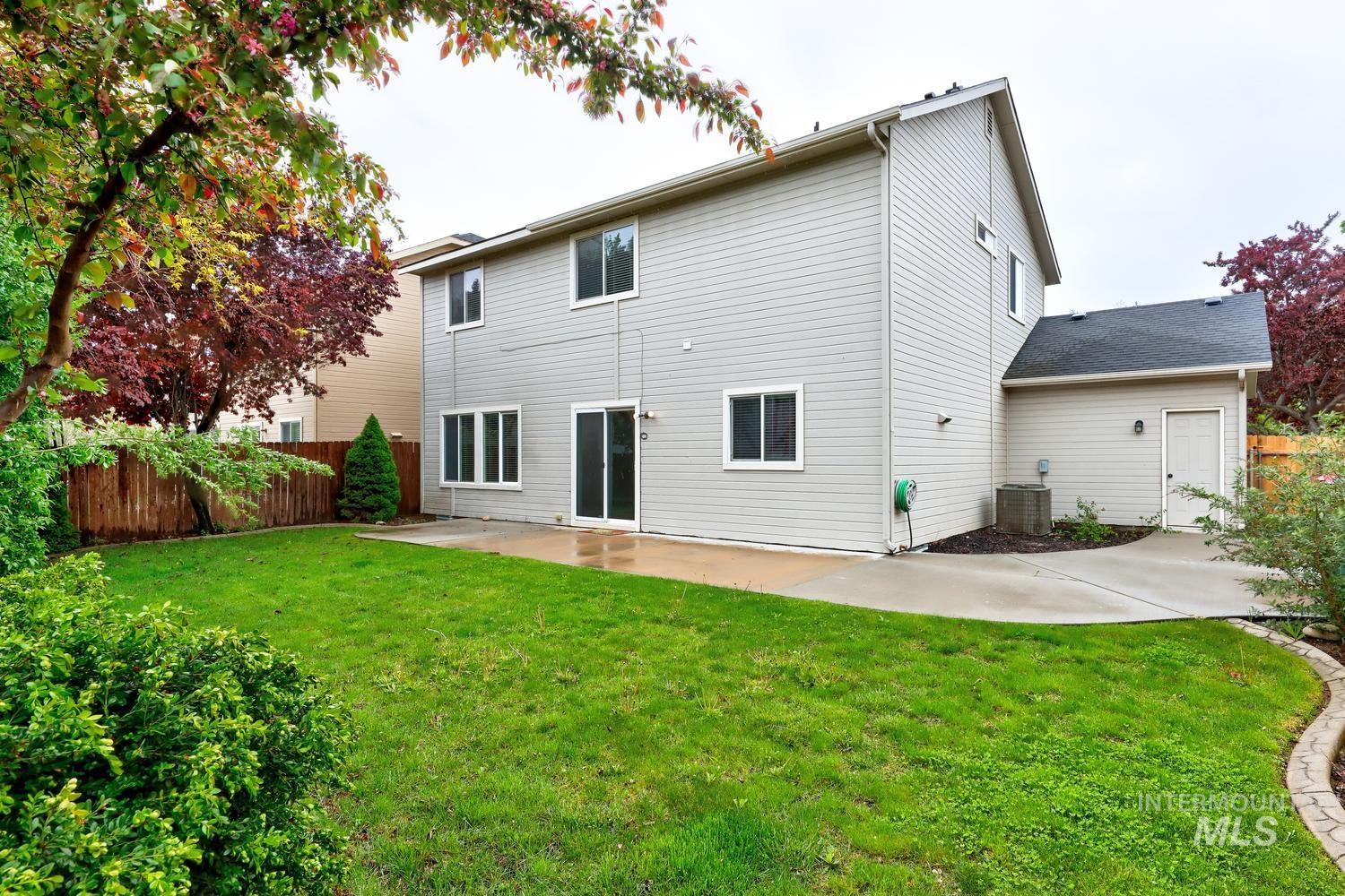 6232 N Silver Elm Way, Meridian, Idaho 83646, 4 Bedrooms, 2.5 Bathrooms, Residential For Sale, Price $485,000,MLS 98983474