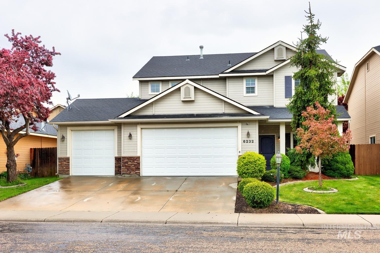 6232 N Silver Elm Way, Meridian, Idaho 83646, 4 Bedrooms, 2.5 Bathrooms, Residential For Sale, Price $485,000,MLS 98983474