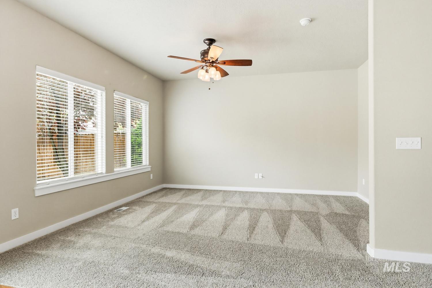 6232 N Silver Elm Way, Meridian, Idaho 83646, 4 Bedrooms, 2.5 Bathrooms, Residential For Sale, Price $485,000,MLS 98983474