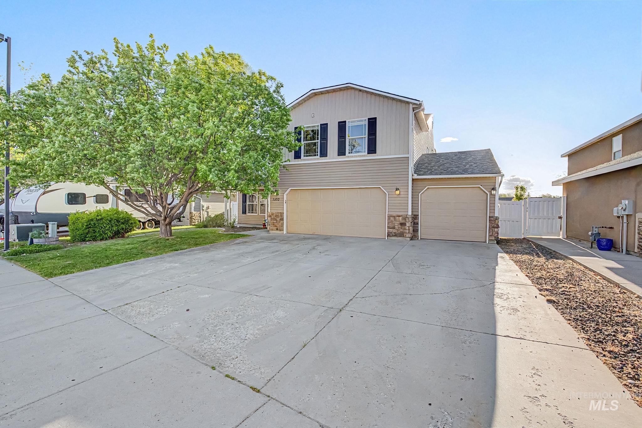 1103 N Cambrick Drive, Kuna, Idaho 83634, 5 Bedrooms, 3 Bathrooms, Residential For Sale, Price $534,900,MLS 98983475