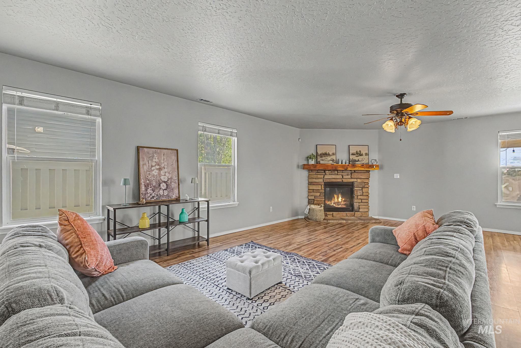 1103 N Cambrick Drive, Kuna, Idaho 83634, 5 Bedrooms, 3 Bathrooms, Residential For Sale, Price $534,900,MLS 98983475