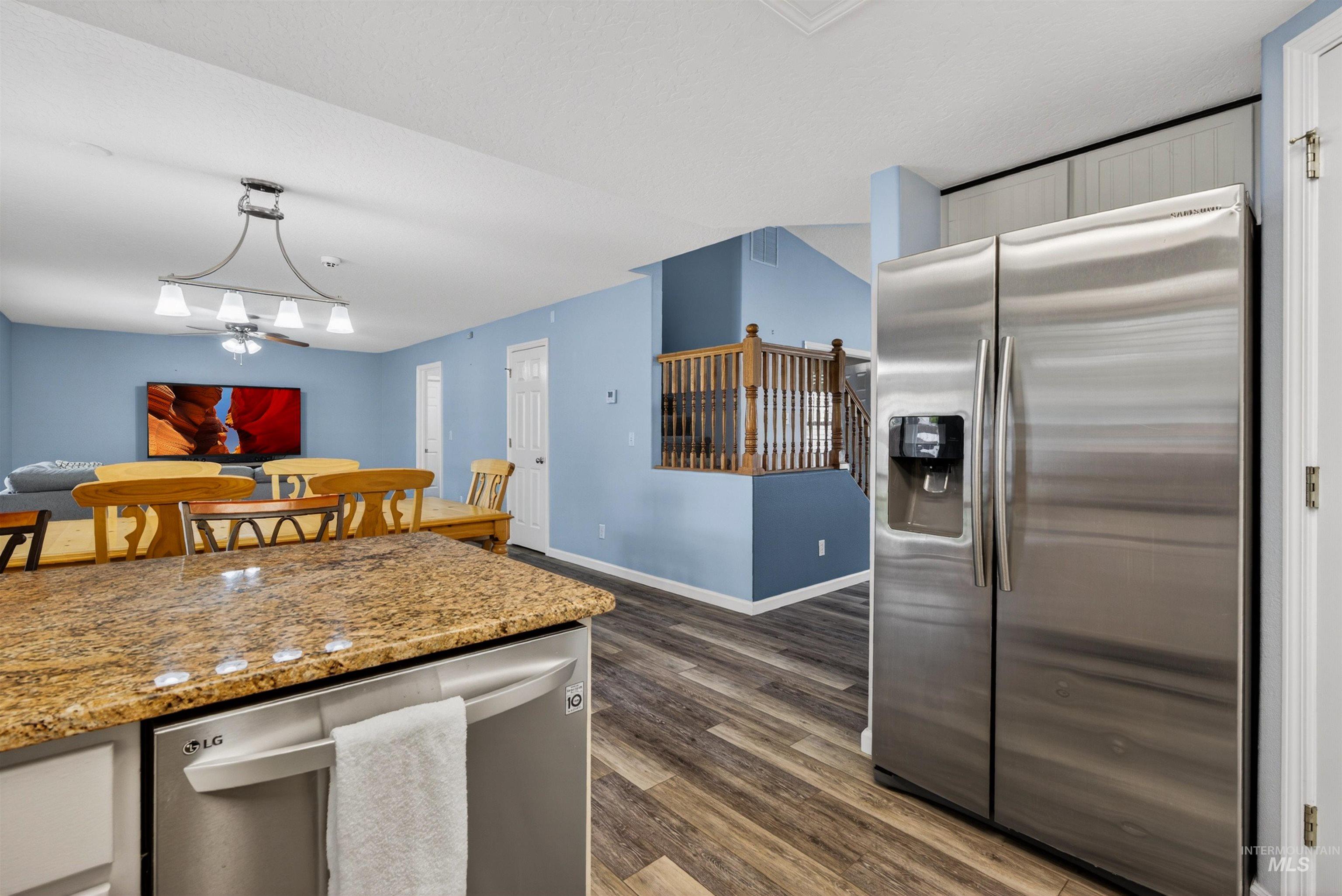 10125 W Antietam St, Boise, Idaho 83709, 4 Bedrooms, 2.5 Bathrooms, Residential For Sale, Price $569,000,MLS 98983476