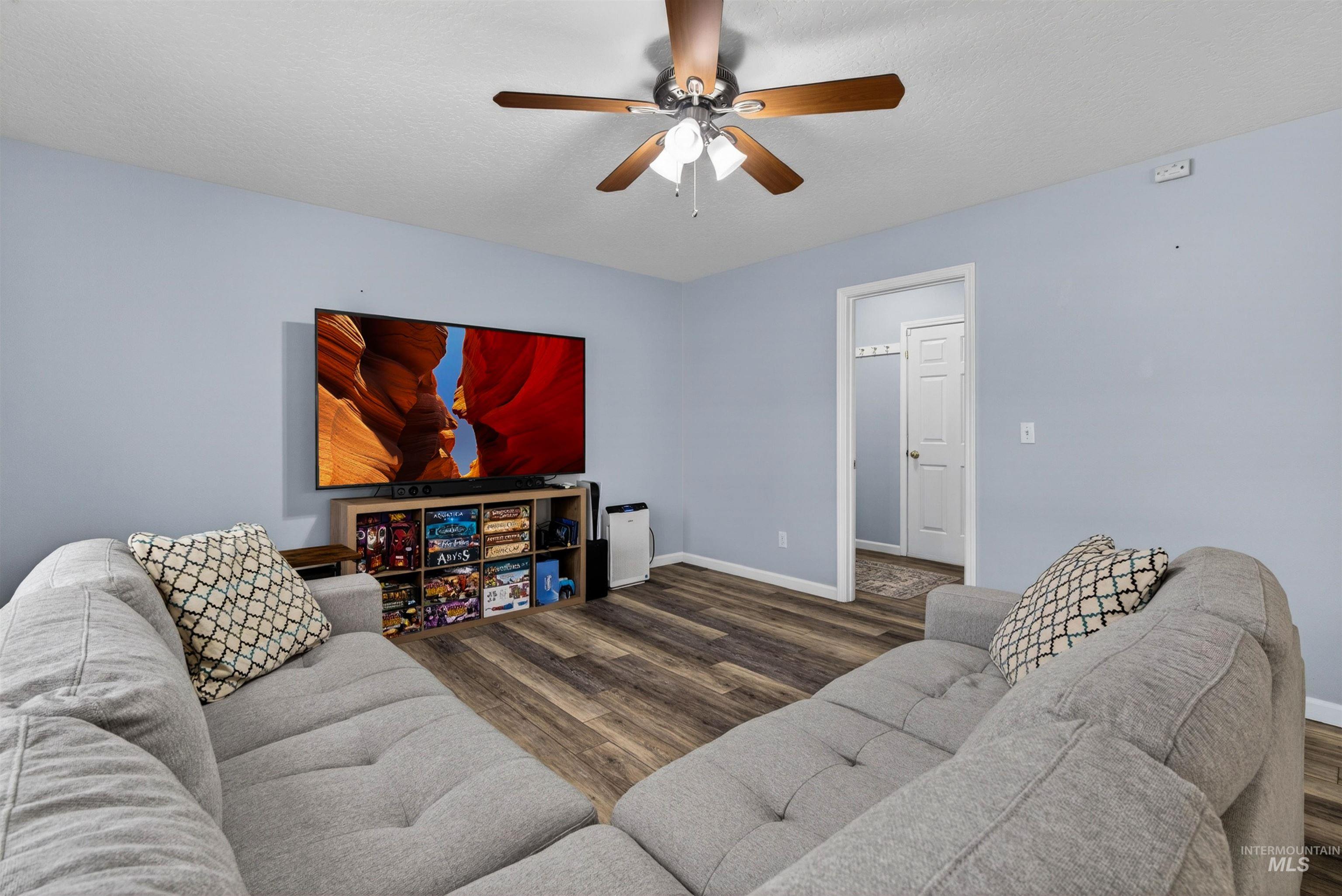 10125 W Antietam St, Boise, Idaho 83709, 4 Bedrooms, 2.5 Bathrooms, Residential For Sale, Price $569,000,MLS 98983476