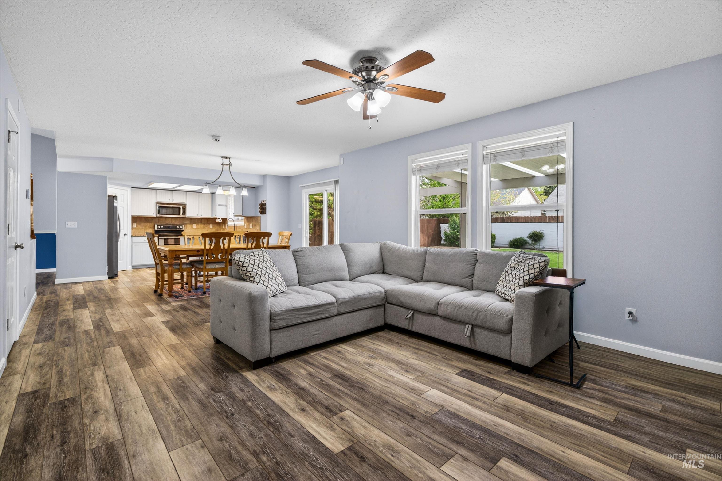 10125 W Antietam St, Boise, Idaho 83709, 4 Bedrooms, 2.5 Bathrooms, Residential For Sale, Price $569,000,MLS 98983476