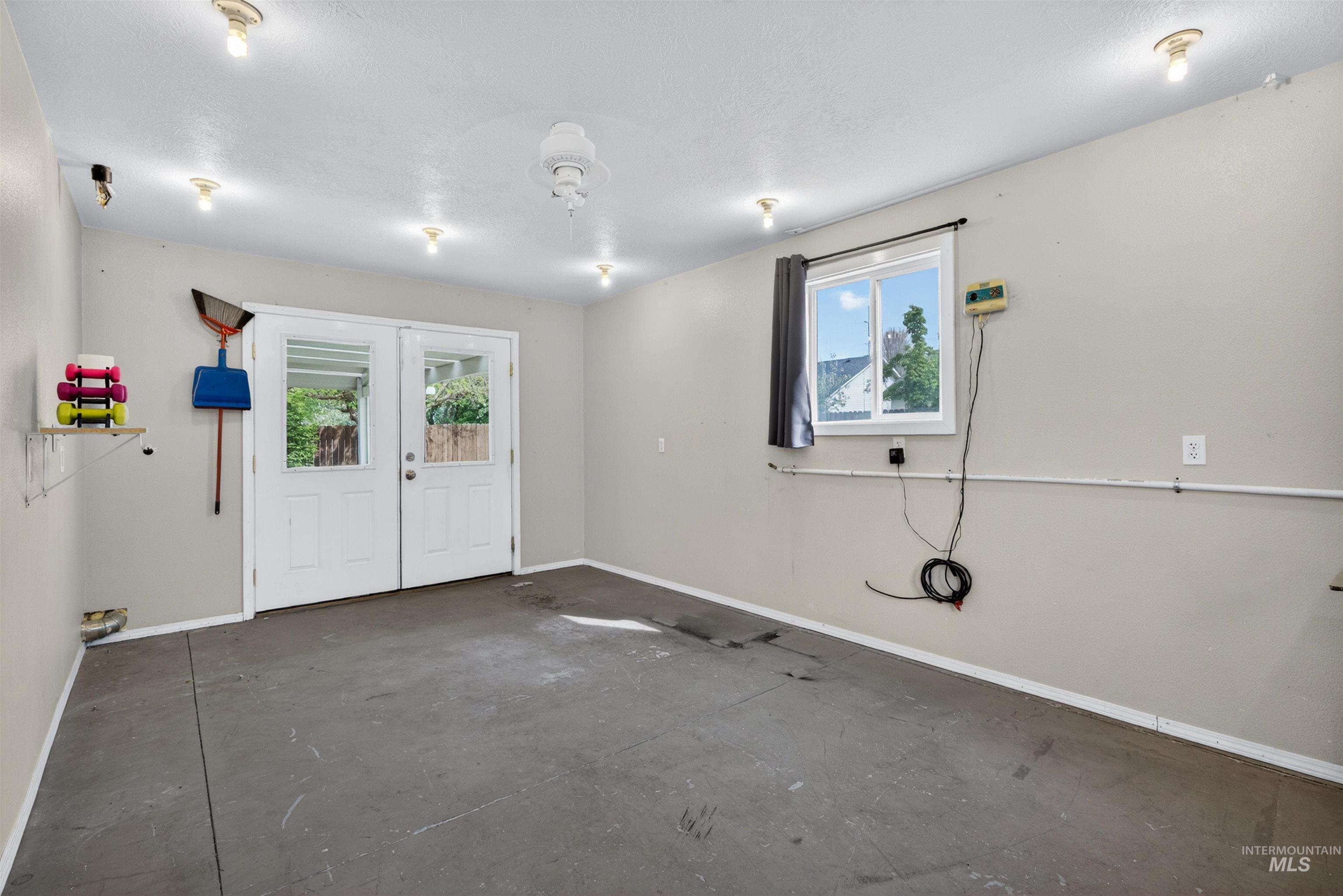 10125 W Antietam St, Boise, Idaho 83709, 4 Bedrooms, 2.5 Bathrooms, Residential For Sale, Price $569,000,MLS 98983476