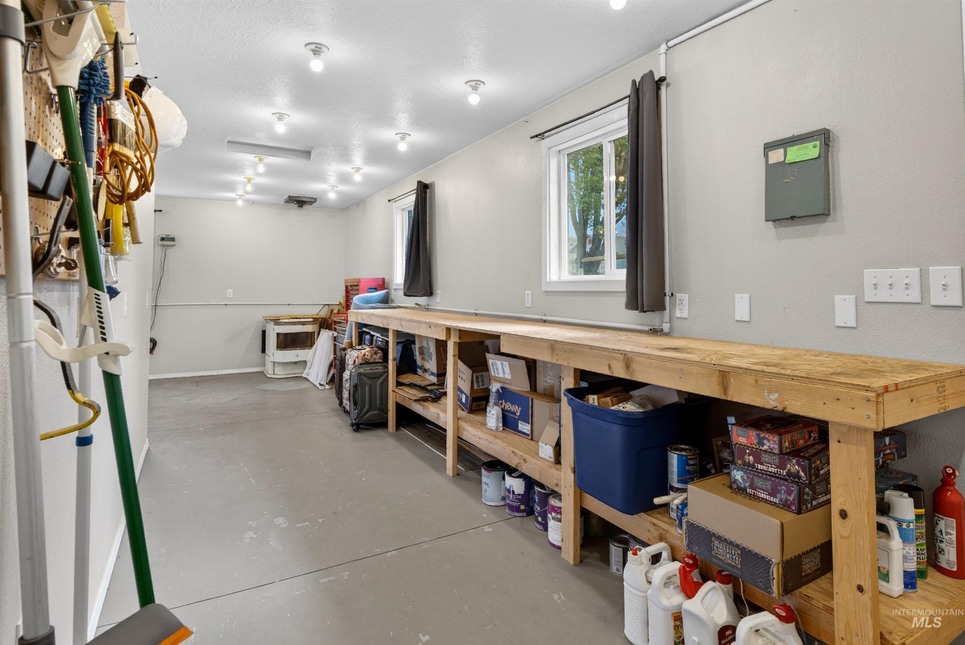 10125 W Antietam St, Boise, Idaho 83709, 4 Bedrooms, 2.5 Bathrooms, Residential For Sale, Price $569,000,MLS 98983476