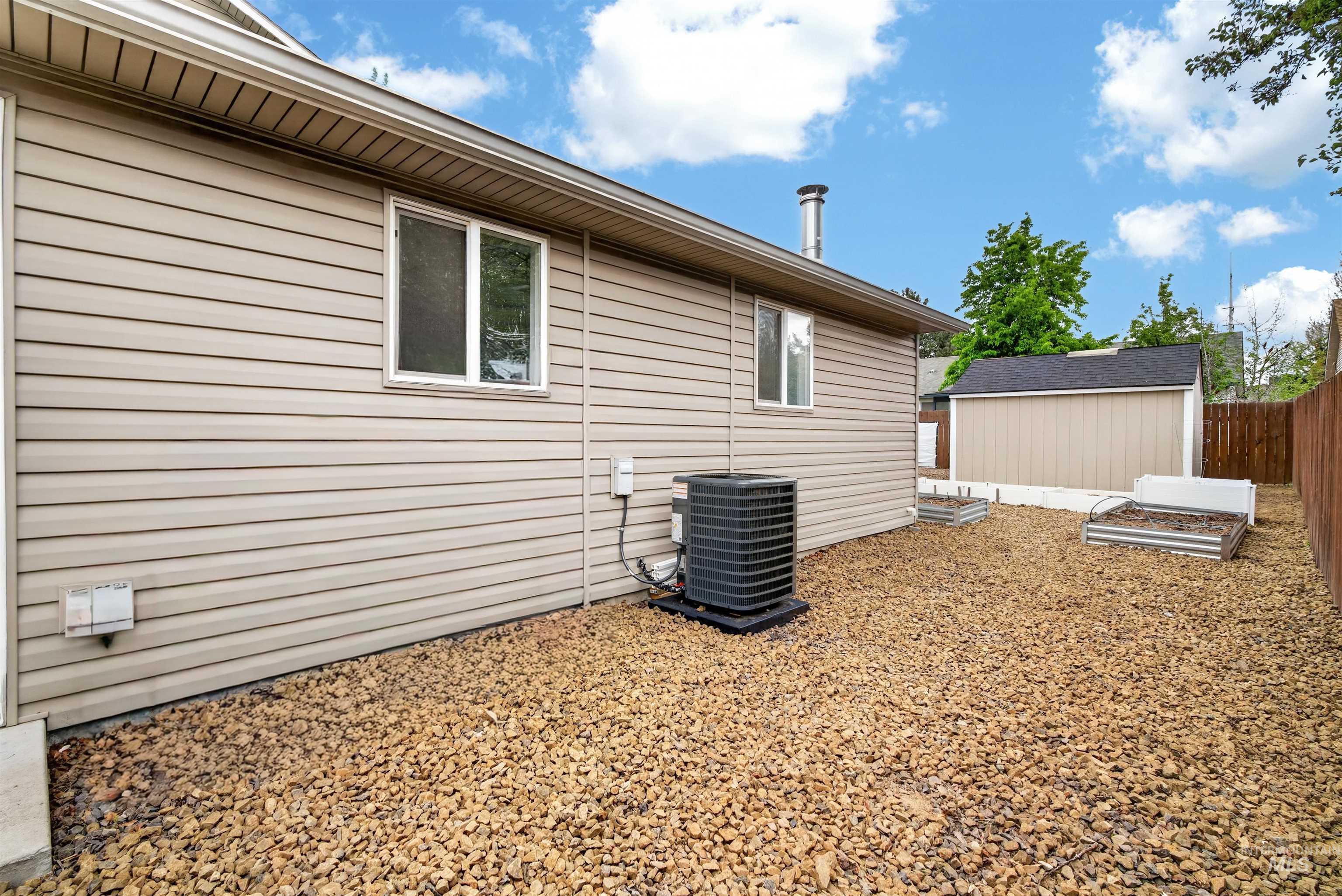 10125 W Antietam St, Boise, Idaho 83709, 4 Bedrooms, 2.5 Bathrooms, Residential For Sale, Price $569,000,MLS 98983476