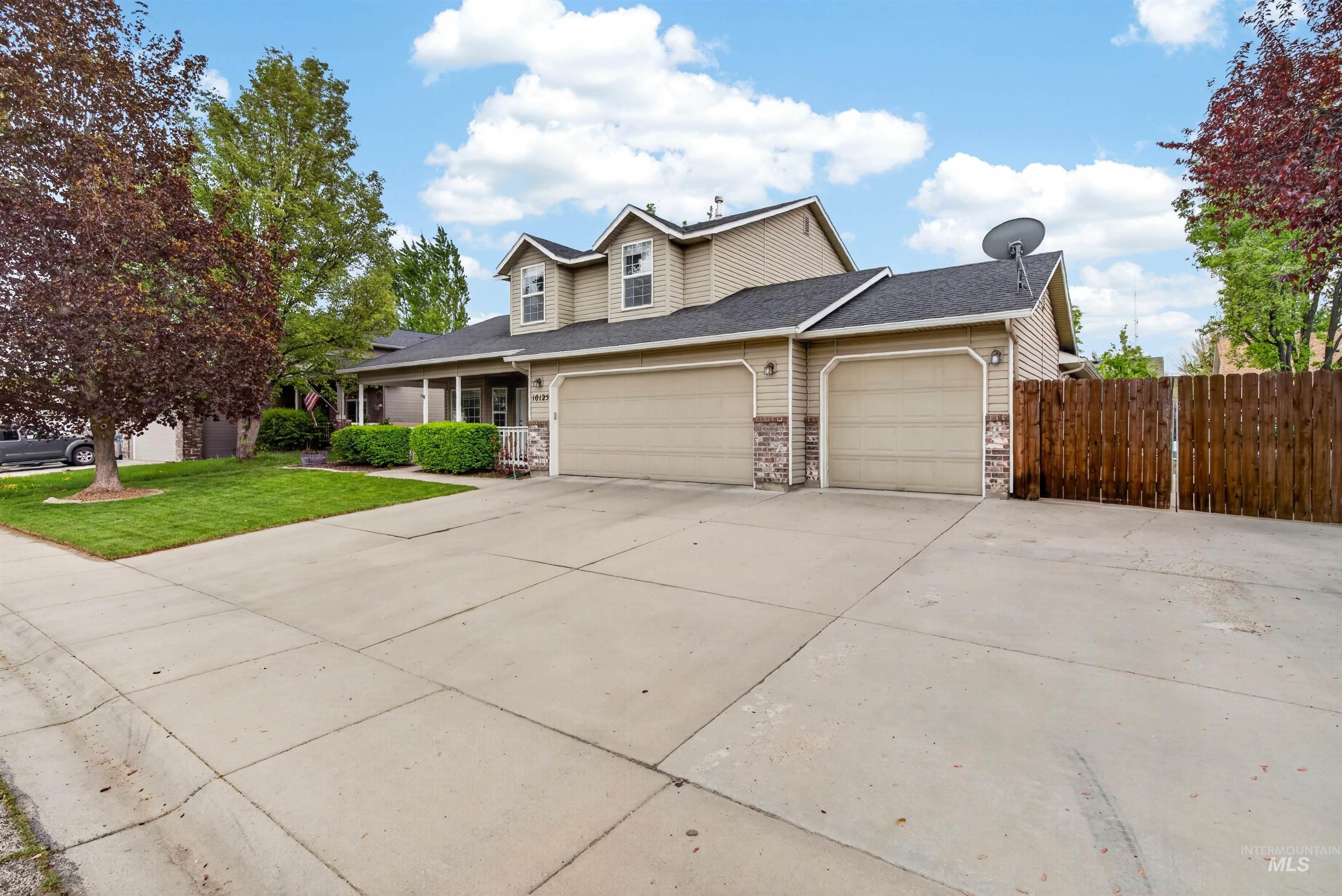 10125 W Antietam St, Boise, Idaho 83709, 4 Bedrooms, 2.5 Bathrooms, Residential For Sale, Price $569,000,MLS 98983476