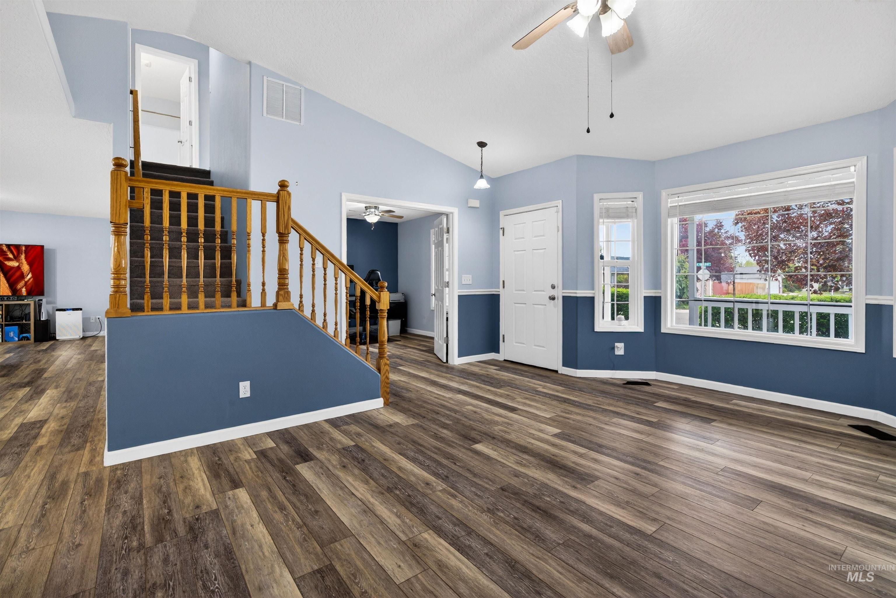 10125 W Antietam St, Boise, Idaho 83709, 4 Bedrooms, 2.5 Bathrooms, Residential For Sale, Price $569,000,MLS 98983476