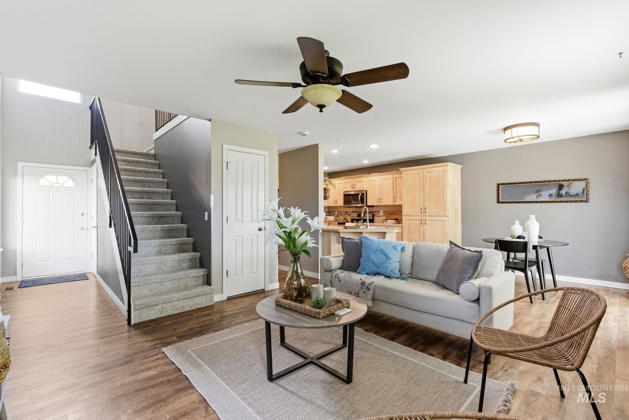 5859 N Cobbler Lane, Garden City, Idaho 83714, 3 Bedrooms, 2.5 Bathrooms, Residential For Sale, Price $375,000,MLS 98983477