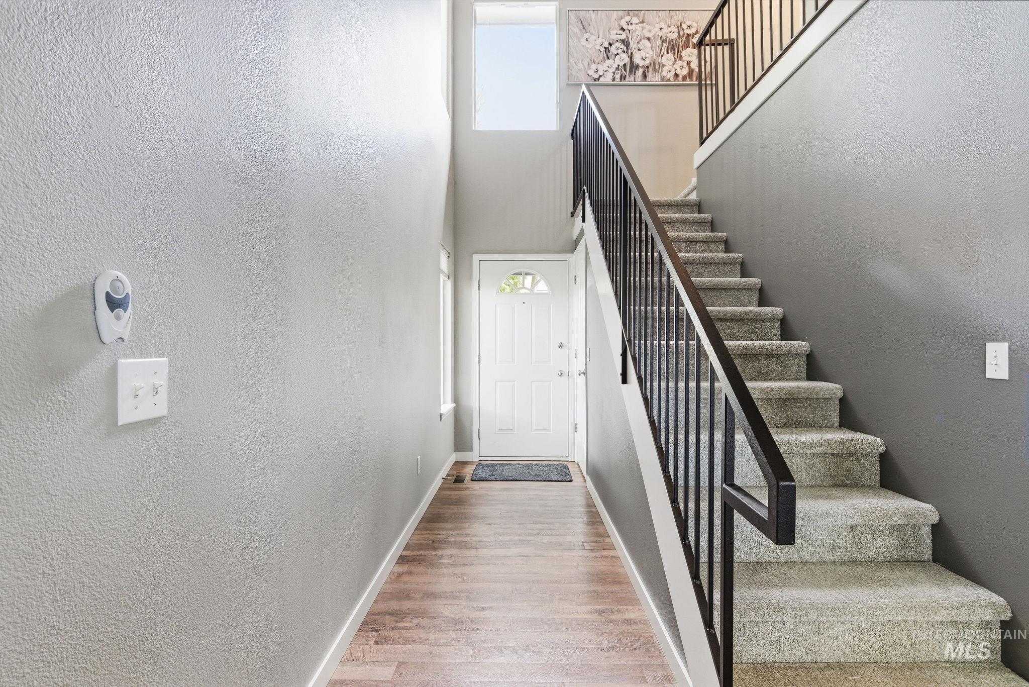 5859 N Cobbler Lane, Garden City, Idaho 83714, 3 Bedrooms, 2.5 Bathrooms, Residential For Sale, Price $375,000,MLS 98983477