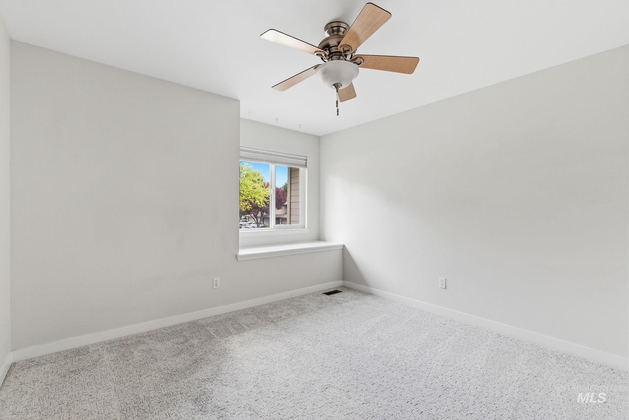 5859 N Cobbler Lane, Garden City, Idaho 83714, 3 Bedrooms, 2.5 Bathrooms, Residential For Sale, Price $375,000,MLS 98983477