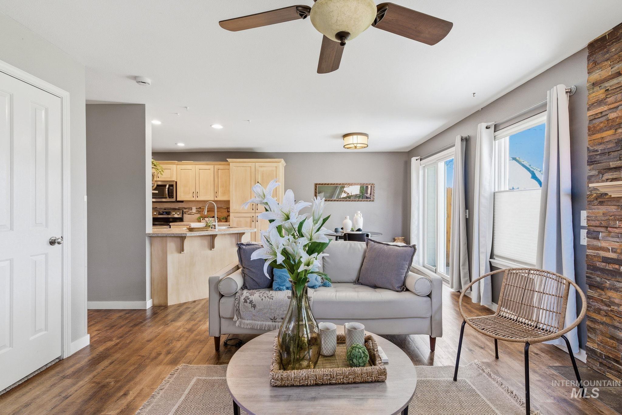 5859 N Cobbler Lane, Garden City, Idaho 83714, 3 Bedrooms, 2.5 Bathrooms, Residential For Sale, Price $375,000,MLS 98983477