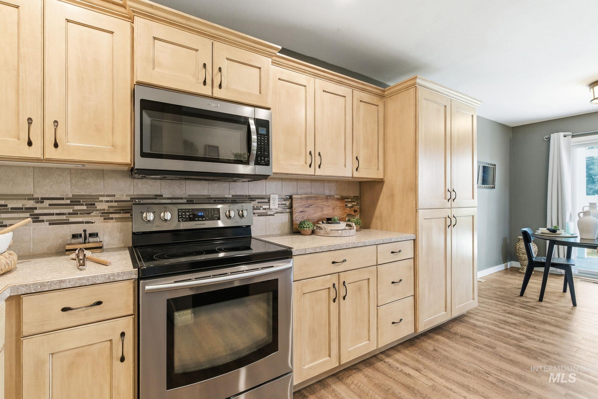 5859 N Cobbler Lane, Garden City, Idaho 83714, 3 Bedrooms, 2.5 Bathrooms, Residential For Sale, Price $375,000,MLS 98983477