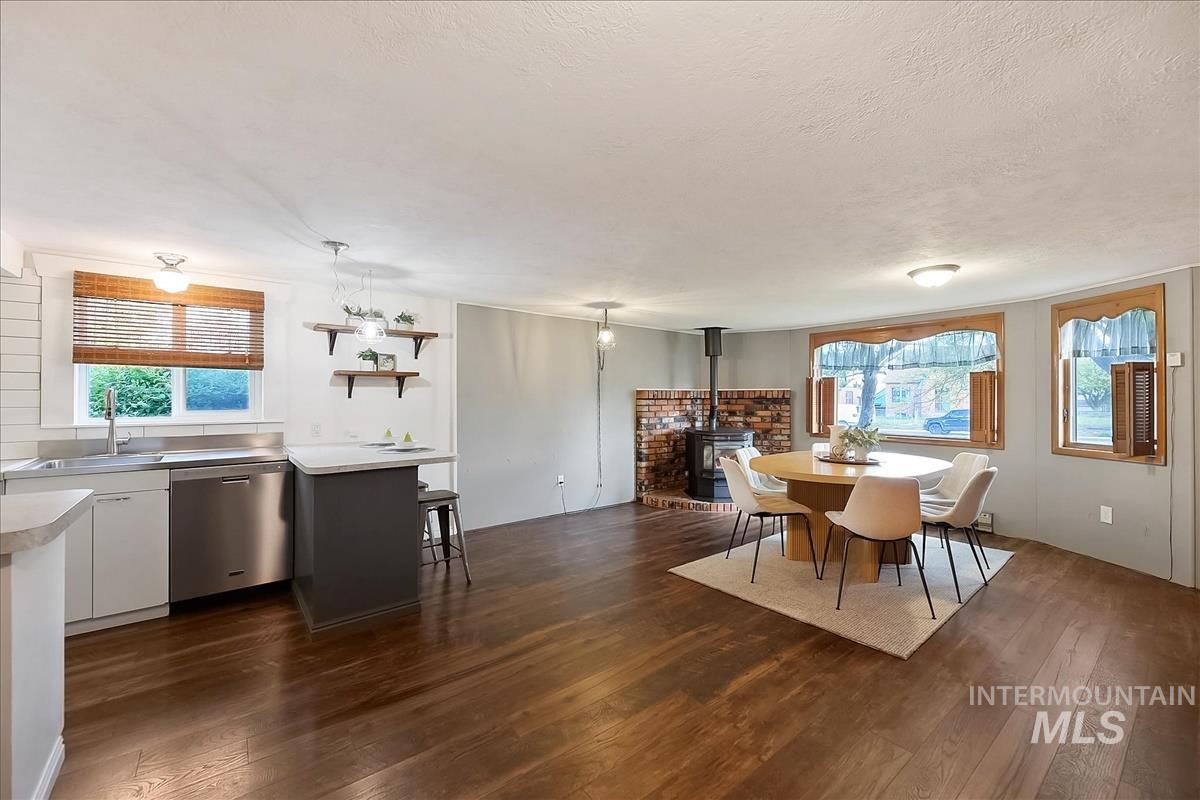 1100 Grant St, Caldwell, Idaho 83605, 2 Bedrooms, 2 Bathrooms, Residential For Sale, Price $399,900,MLS 98983478