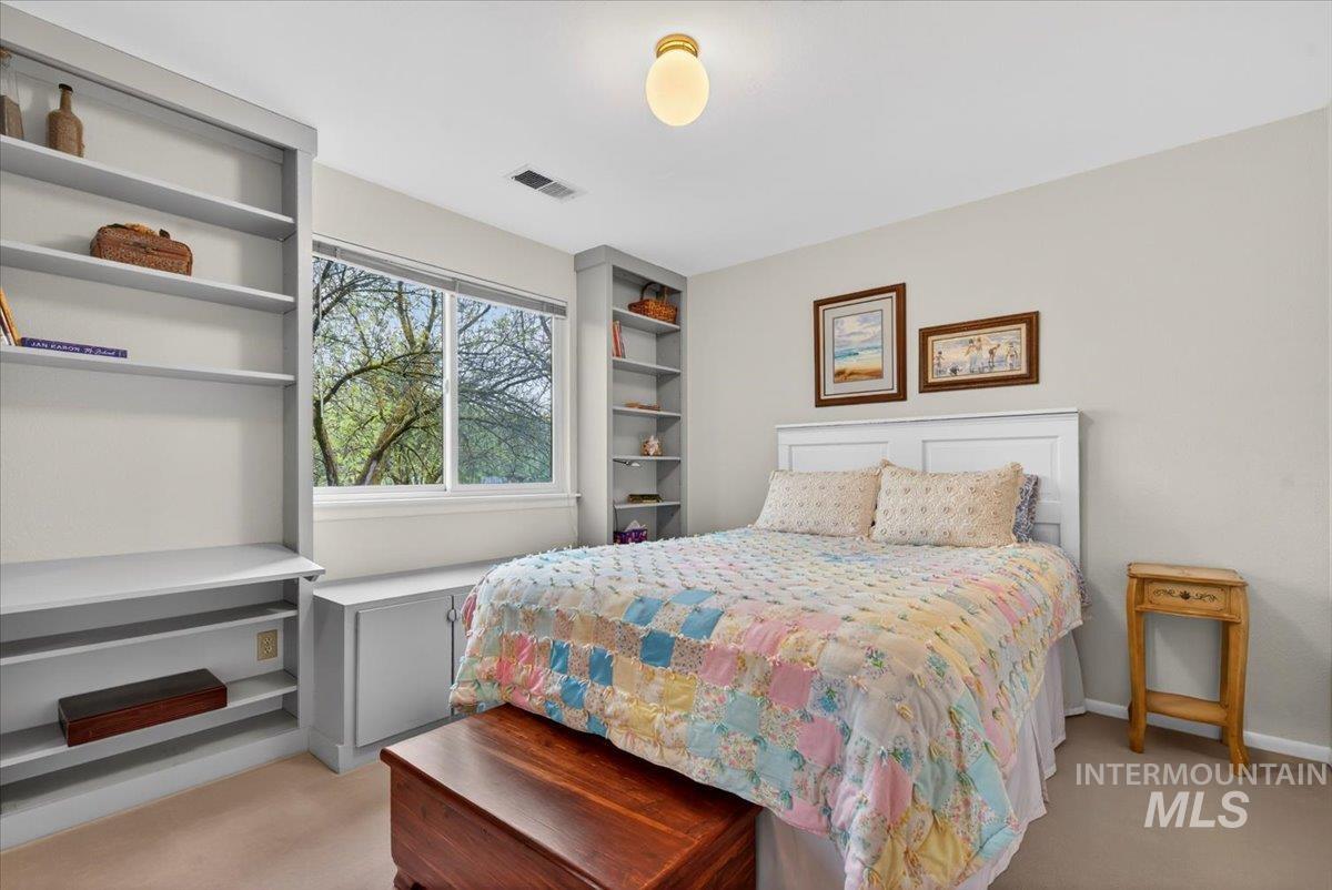 823 W Hialeah Dr, Eagle, Idaho 83616-4778, 4 Bedrooms, 2.5 Bathrooms, Residential For Sale, Price $1,300,000,MLS 98983479