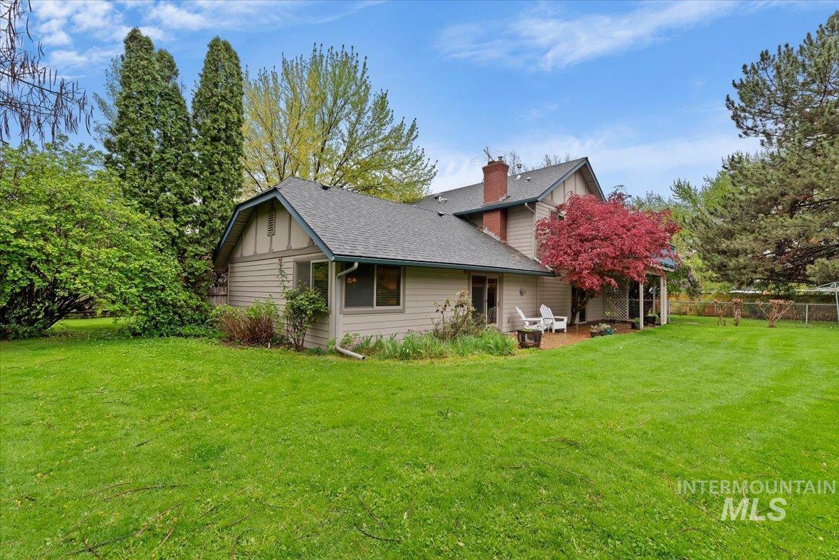 823 W Hialeah Dr, Eagle, Idaho 83616-4778, 4 Bedrooms, 2.5 Bathrooms, Residential For Sale, Price $1,300,000,MLS 98983479